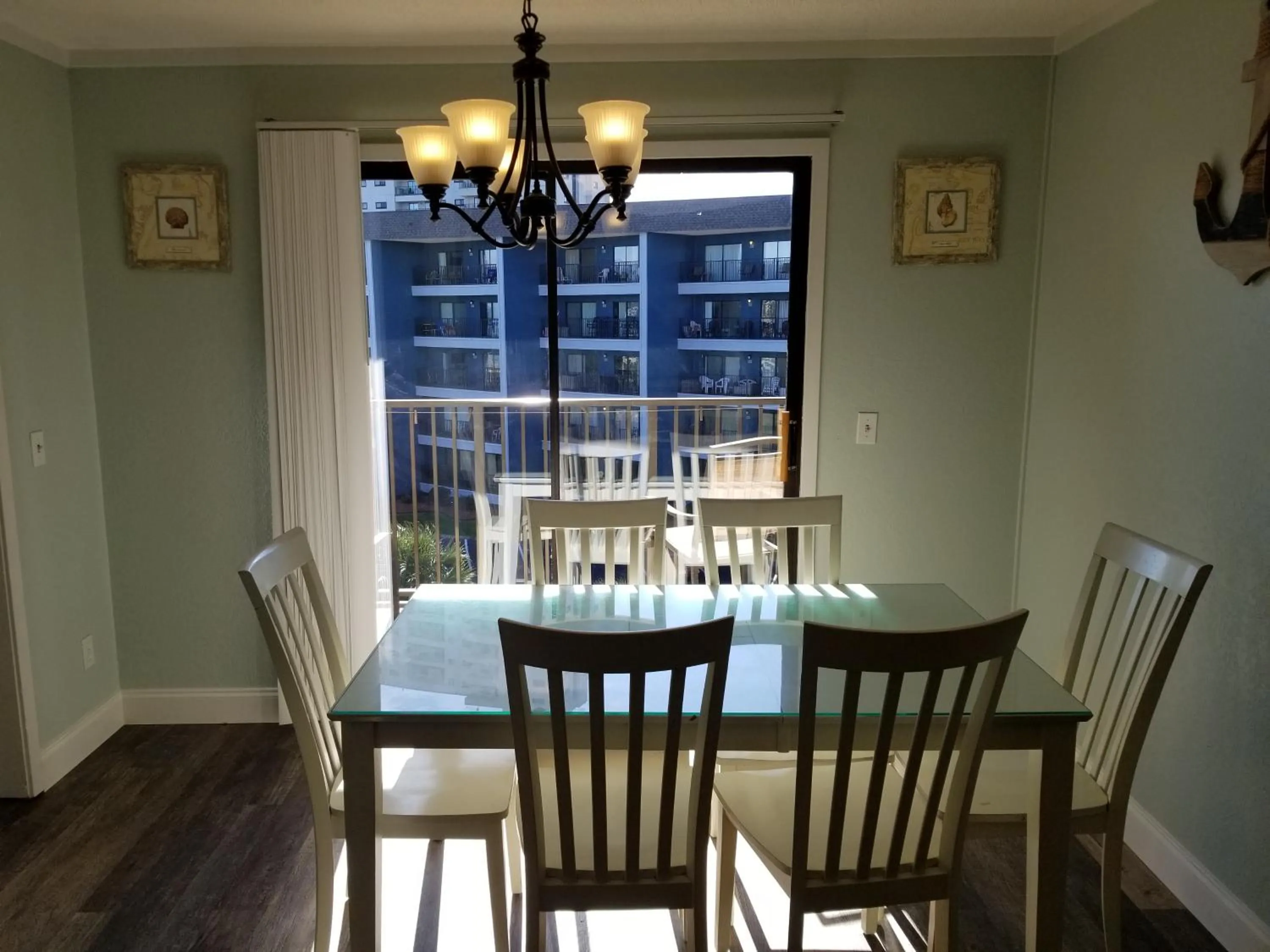 Dining area in Myrtle Beach Resort- Unit A 428