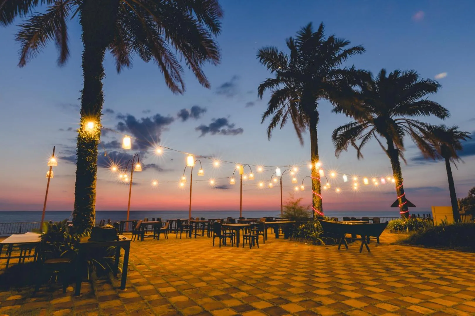 Restaurant/places to eat in Sudala Beach Resort