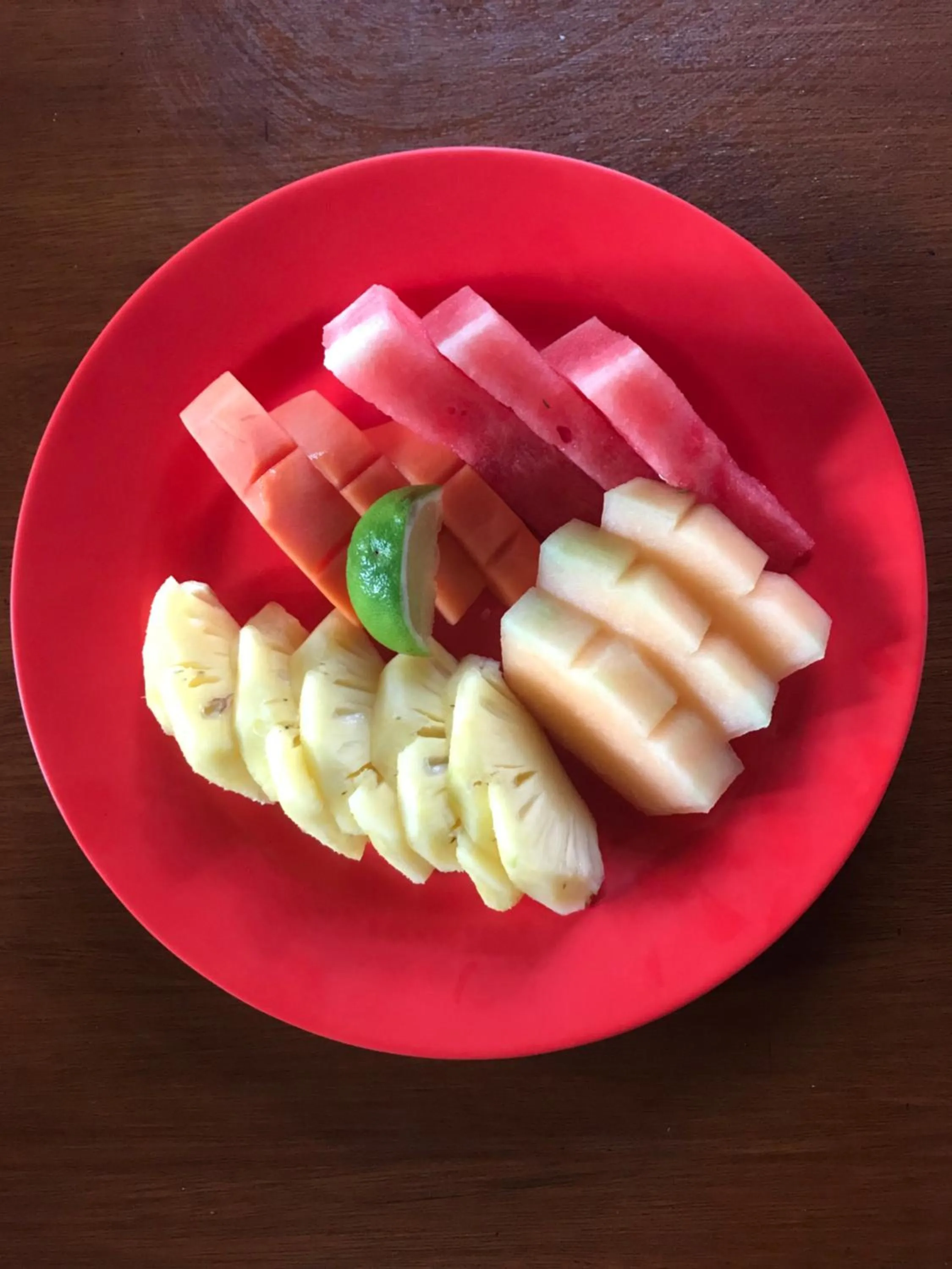 Breakfast in Meno Madia Bungalows