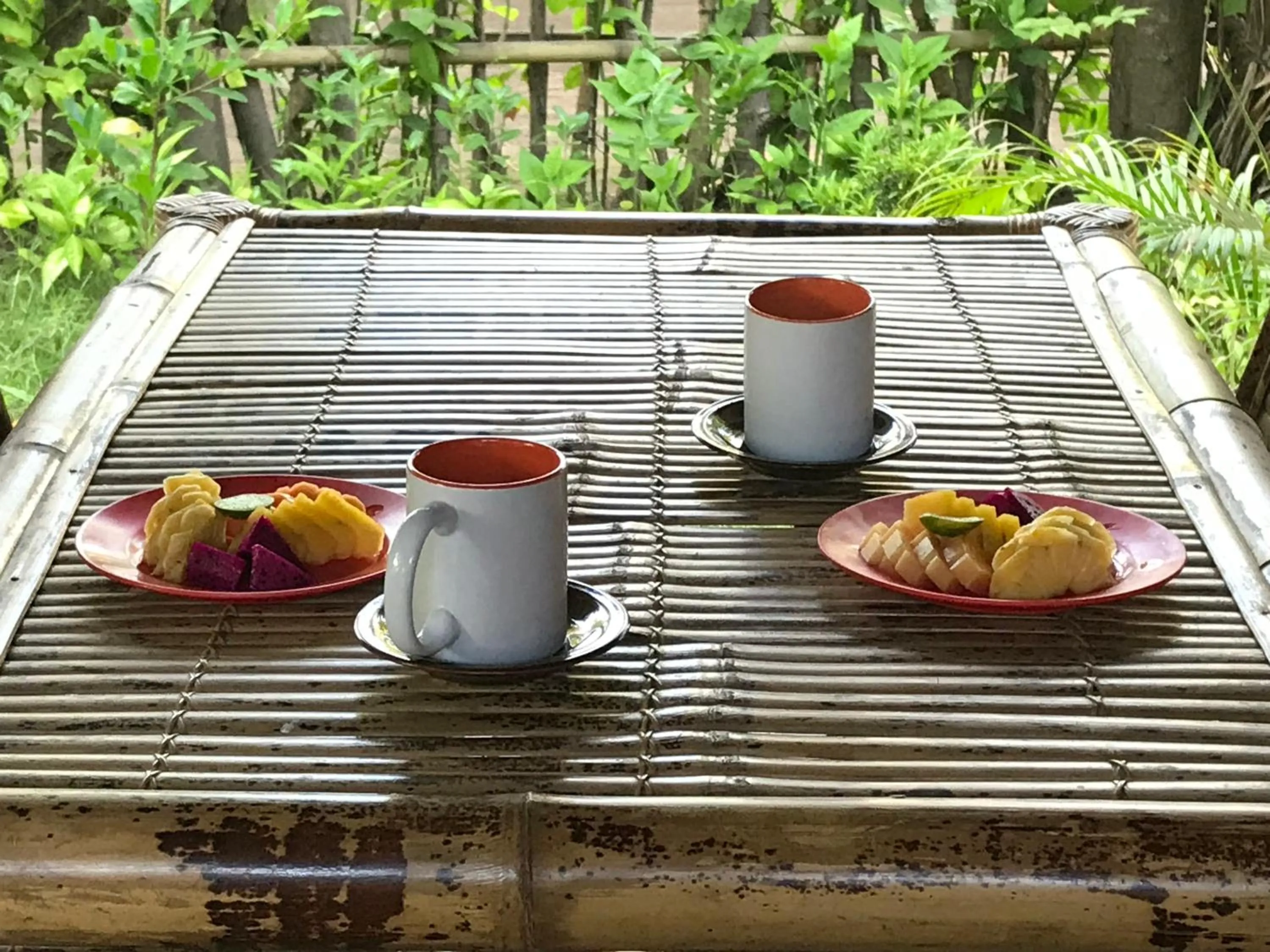 Breakfast in Meno Madia Bungalows