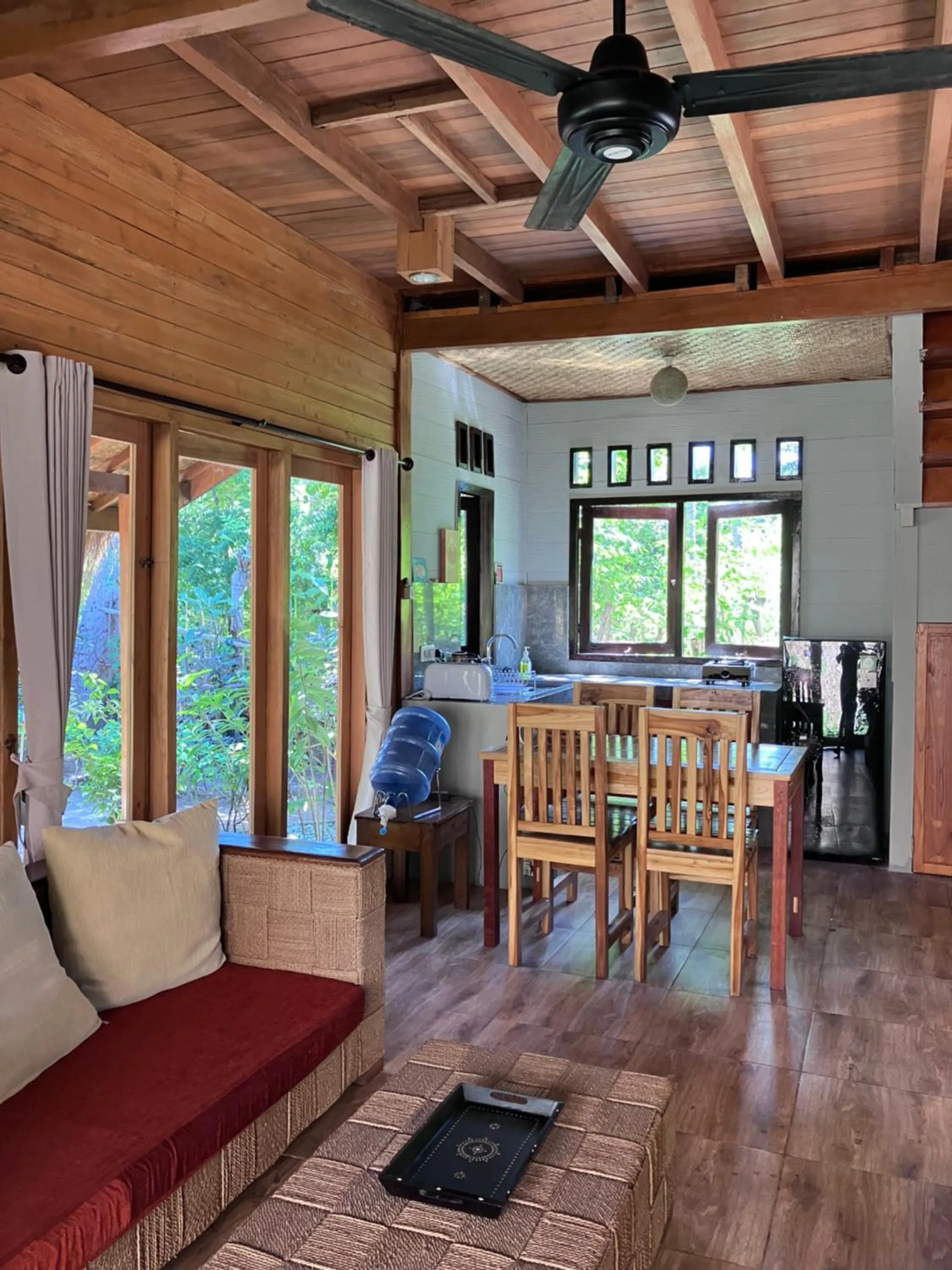 Meno Madia Bungalows