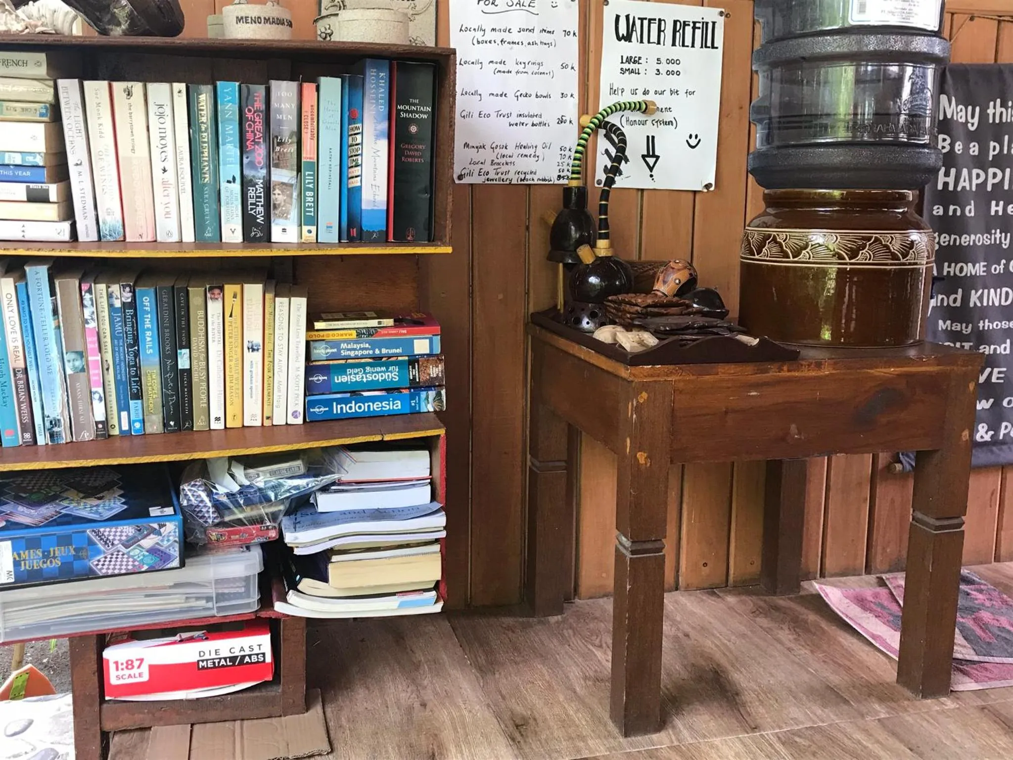Library in Meno Madia Bungalows