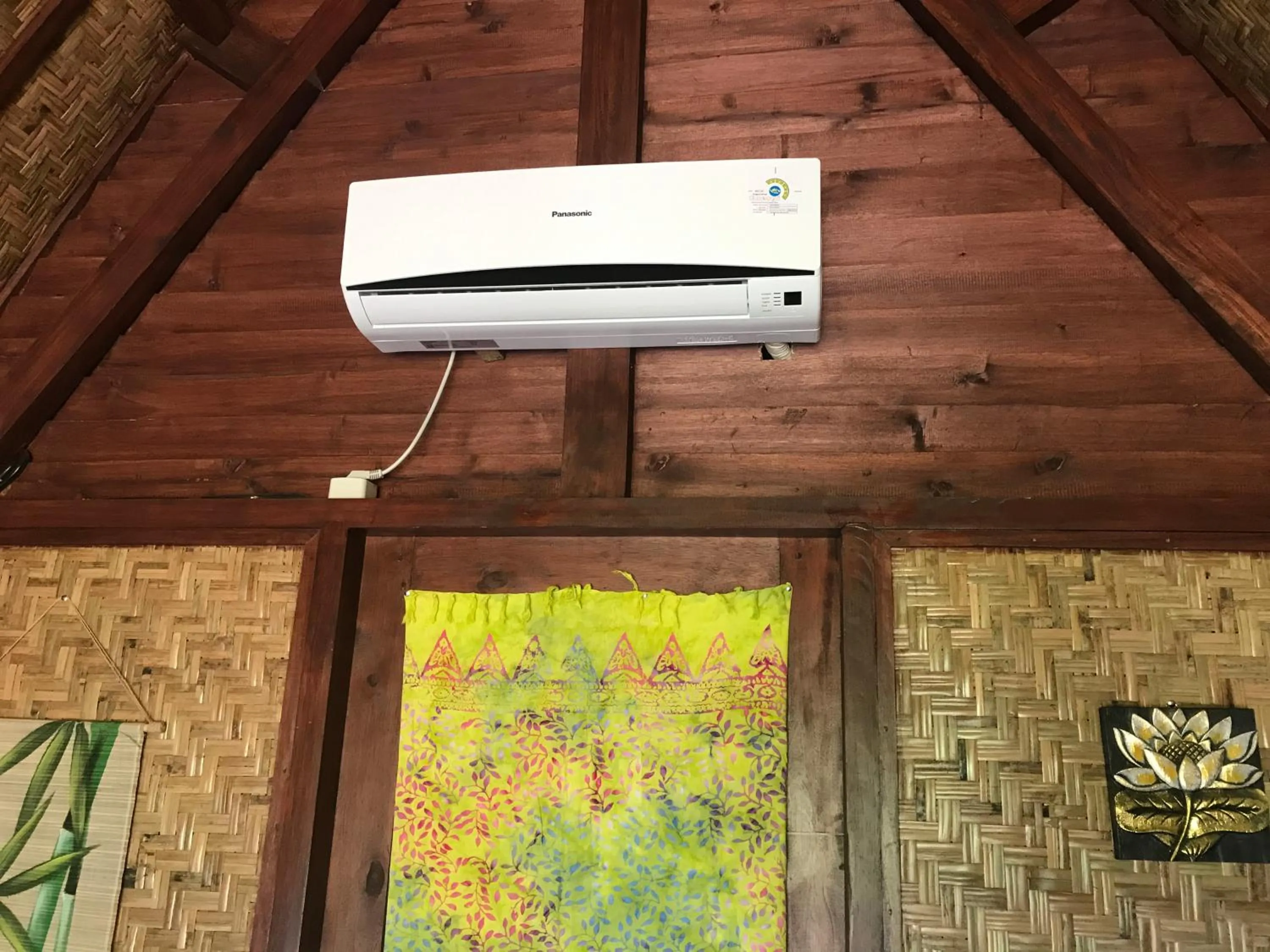 Meno Madia Bungalows