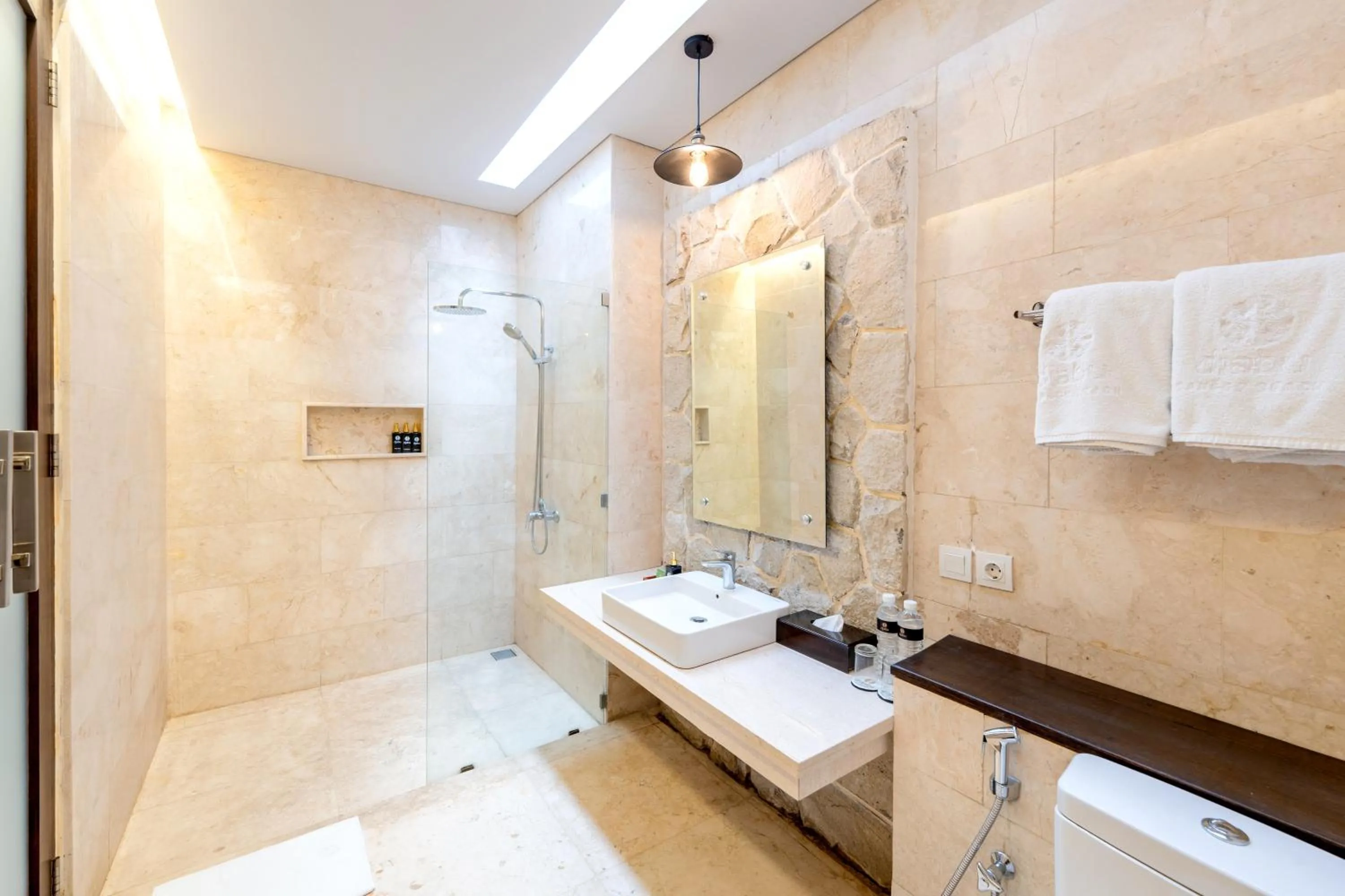 Bathroom in djabu Canggu Beach Villa