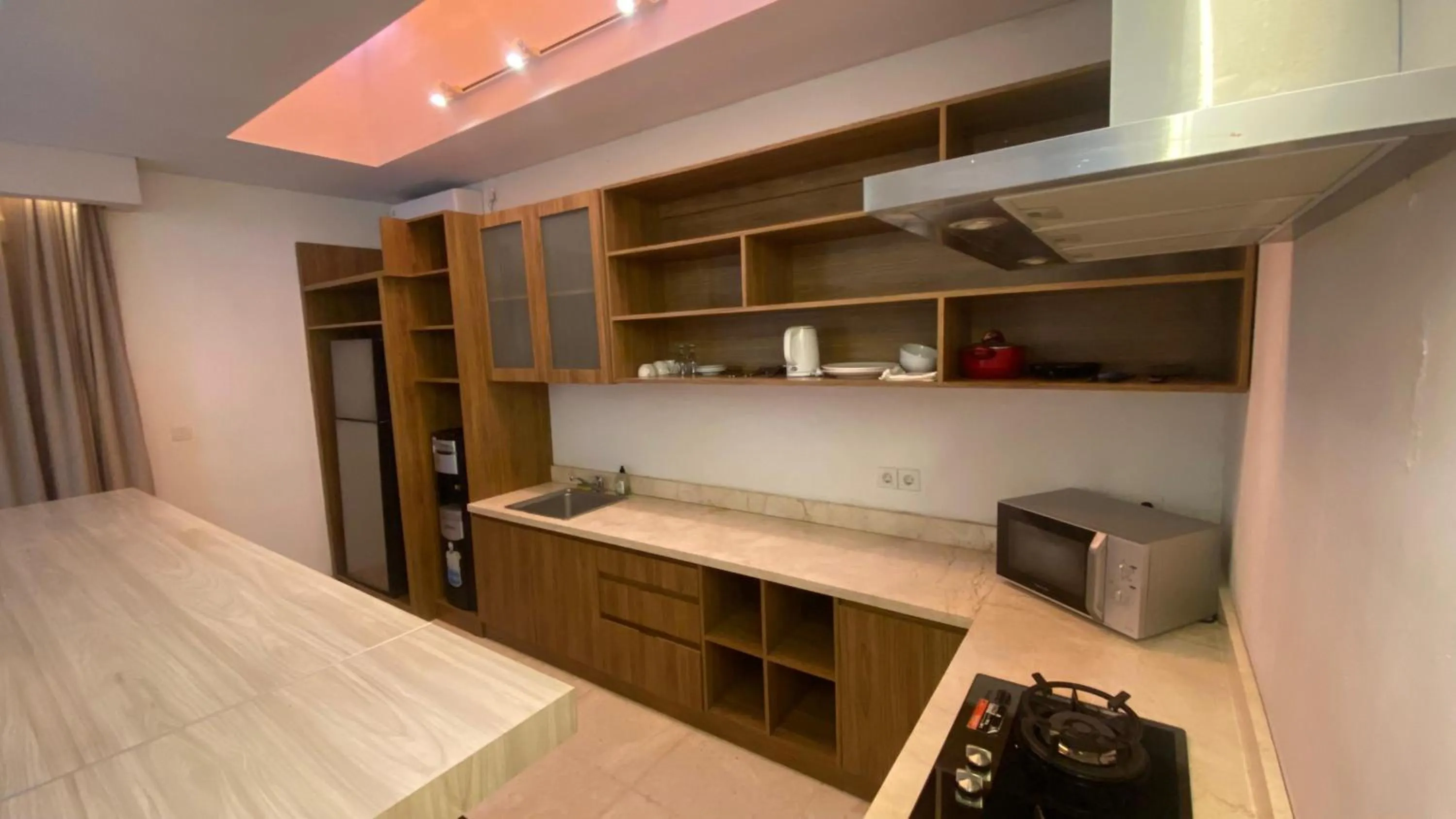 Kitchen or kitchenette in djabu Canggu Beach Villa