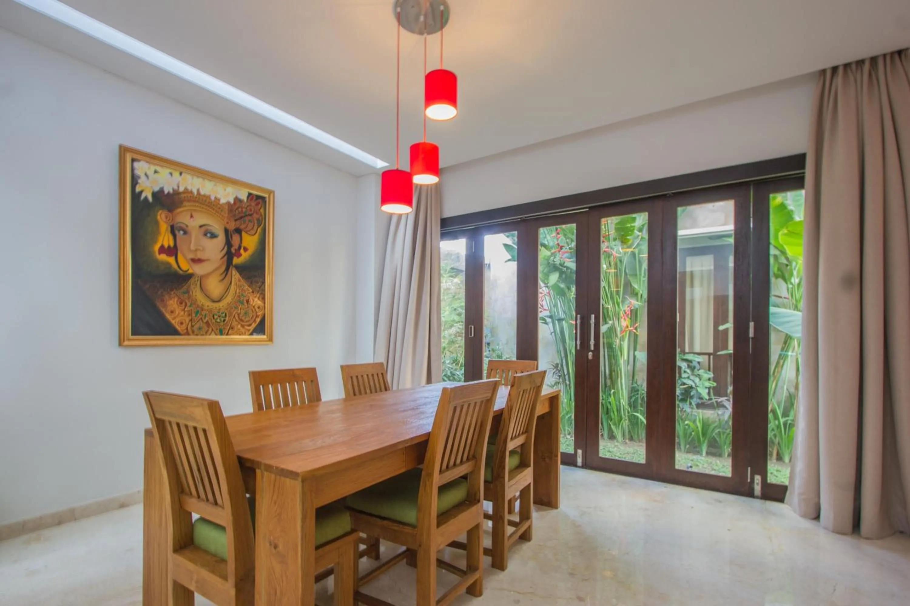 Dining area in djabu Canggu Beach Villa