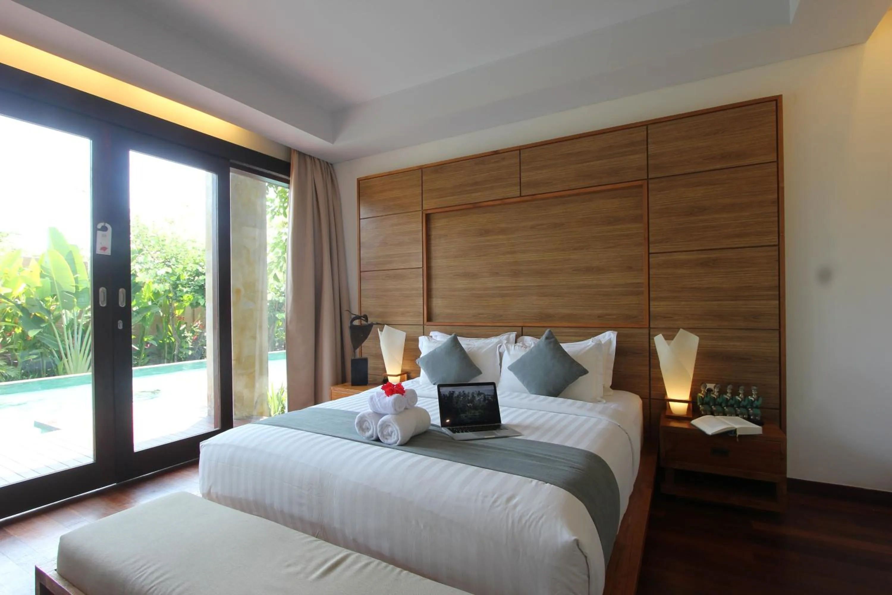Pool view, Bed in djabu Canggu Beach Villa