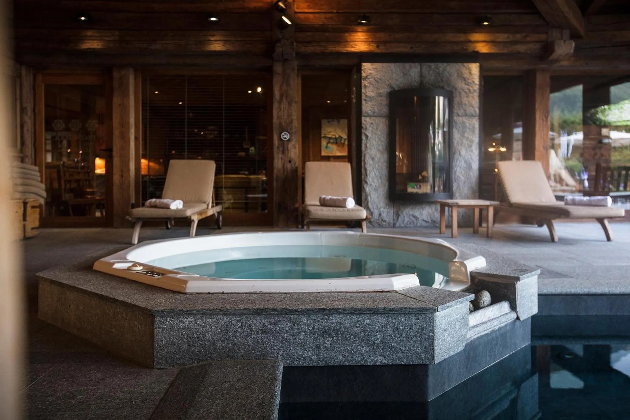 Swimming pool in Le Hameau Albert 1er - Relais & Châteaux