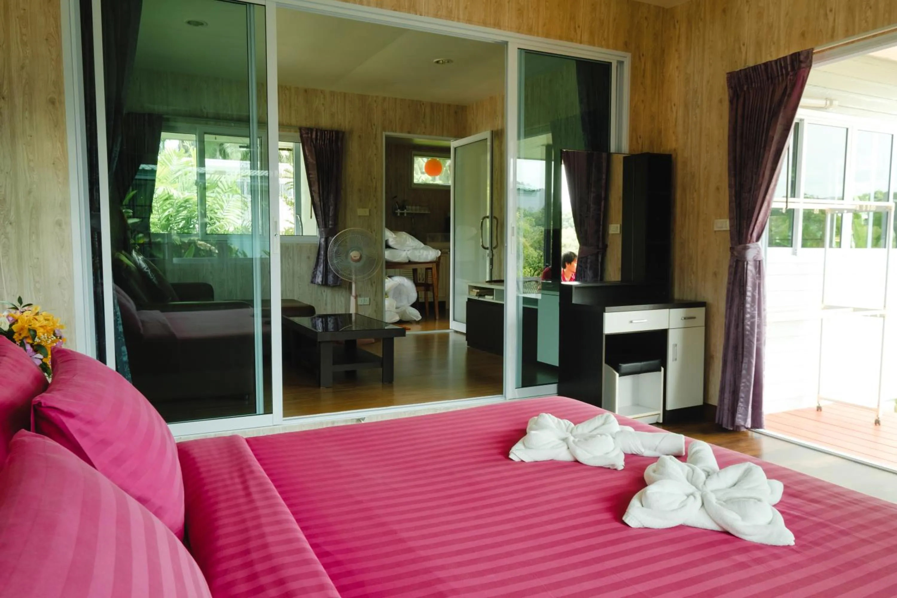 Bed in Saree Lagoon Villa Koh Samui