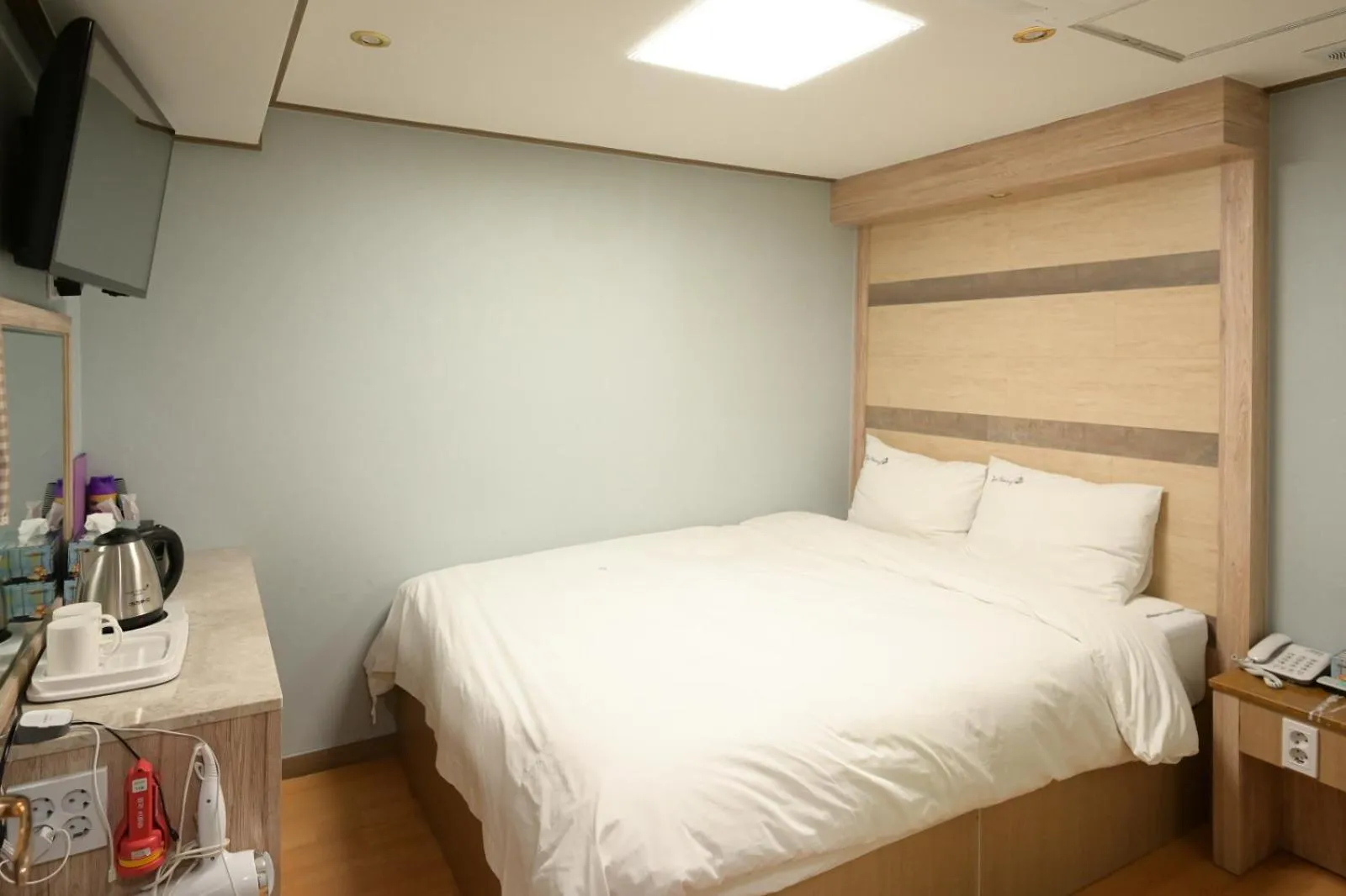 Bed in Daeyoung Hotel Myeongdong