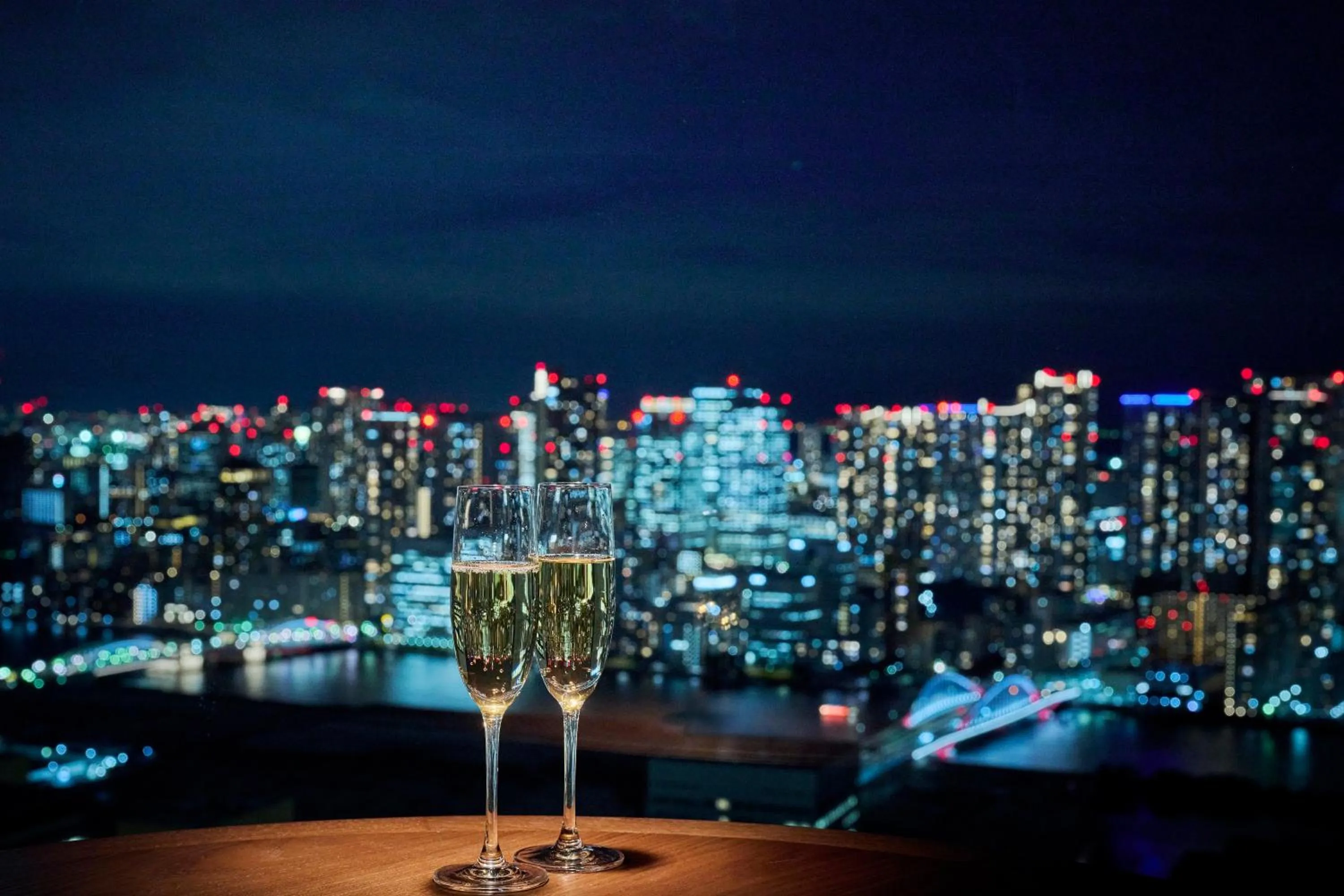 Lounge or bar in The Royal Park Hotel Iconic Tokyo Shiodome