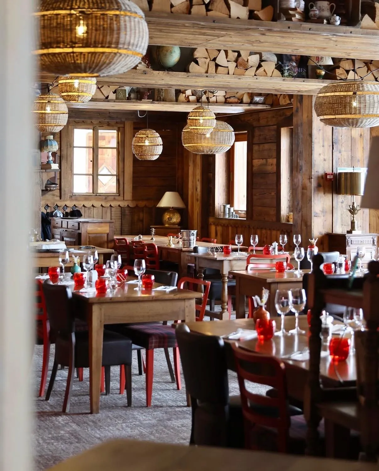 Restaurant/places to eat in Hotel Le Portillo