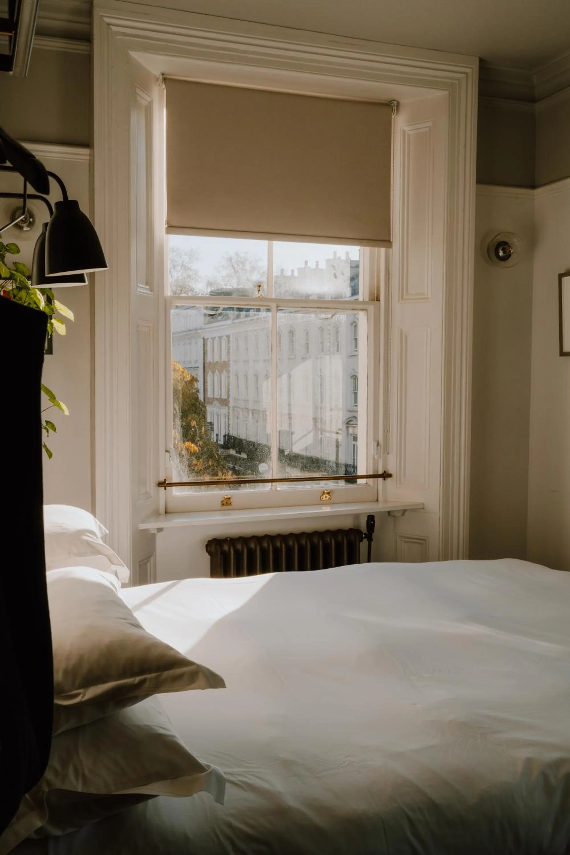 Photo of the whole room, Bed in The Pilgrm