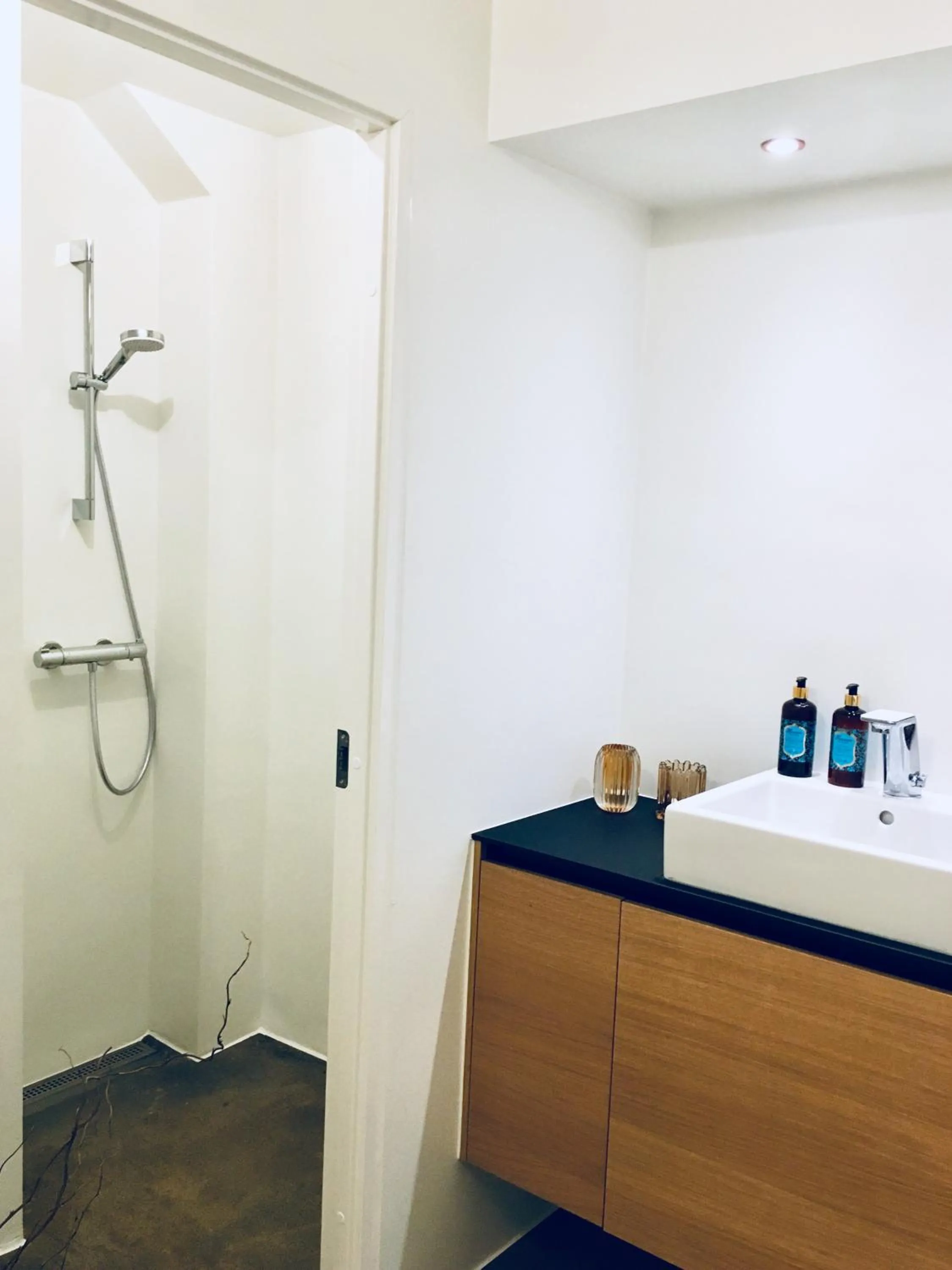 Shower in Danhostel Kolding