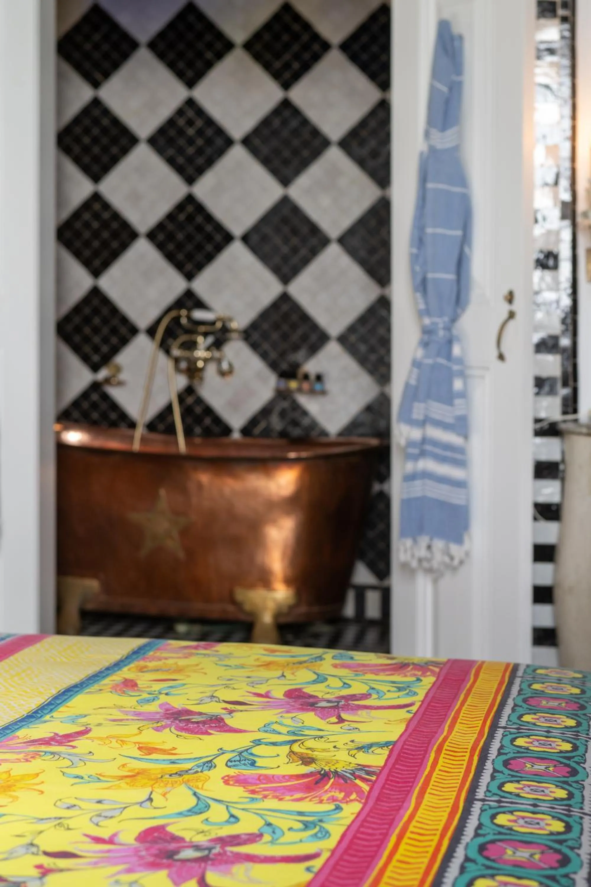 Bathroom, Bed in SALUT MAROC! Luxury Boutique Hotel & Restaurant