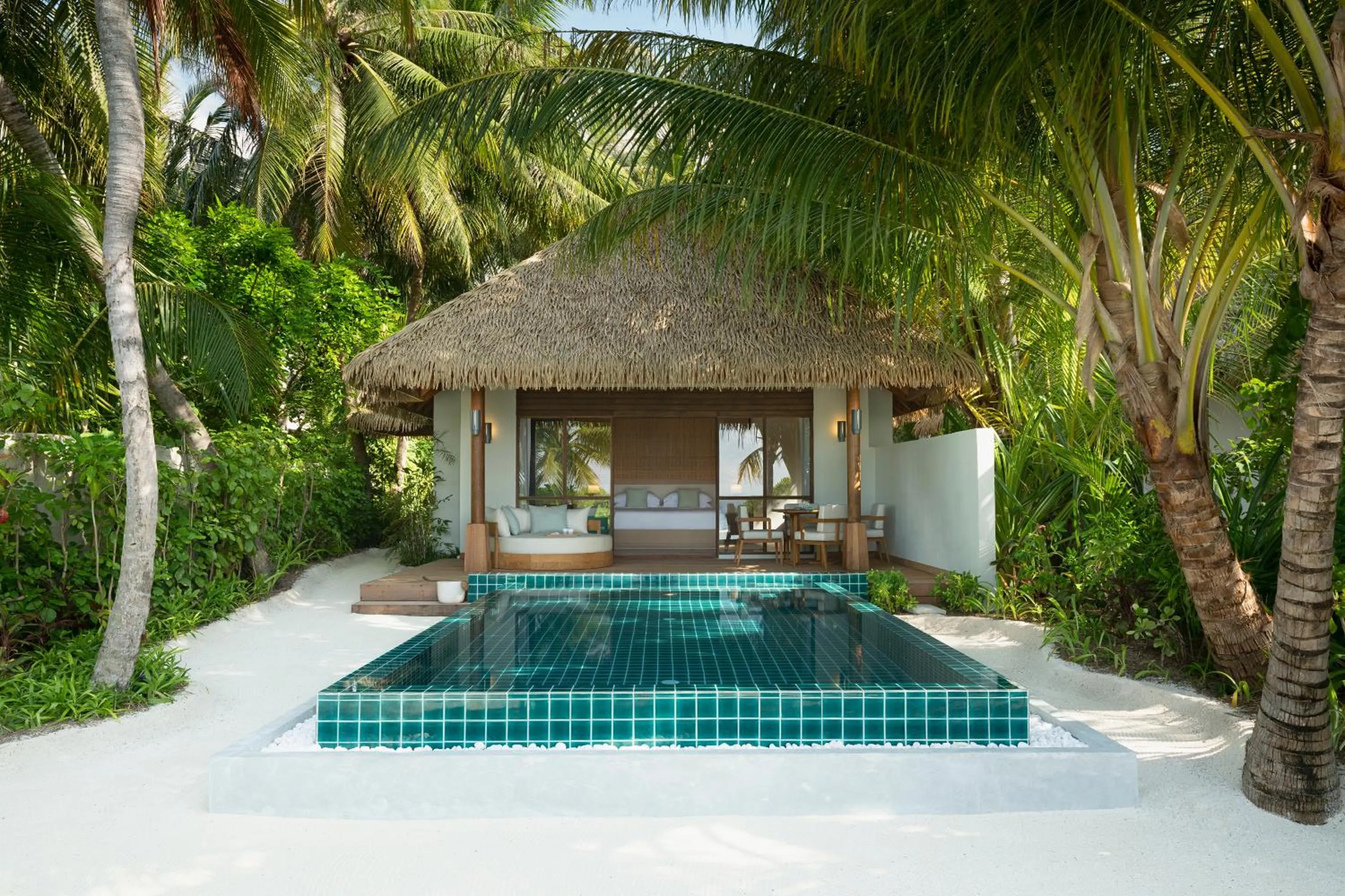 Swimming pool in Huvafen Fushi Maldives
