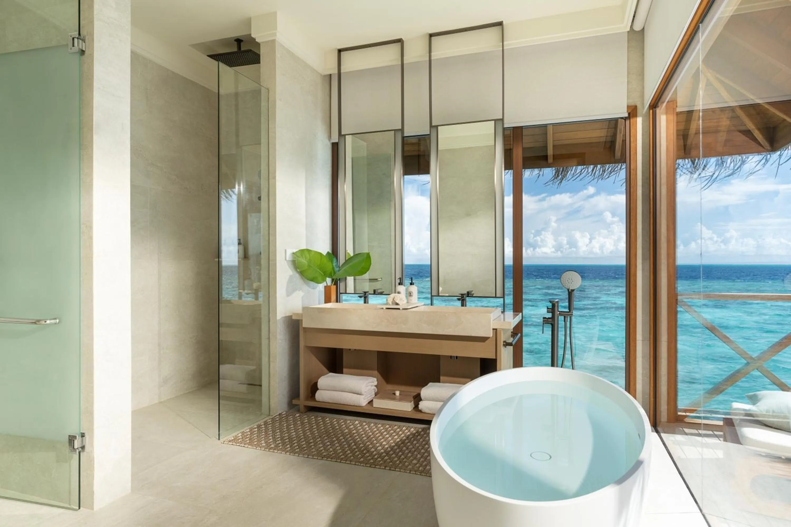 Bathroom in Huvafen Fushi Maldives