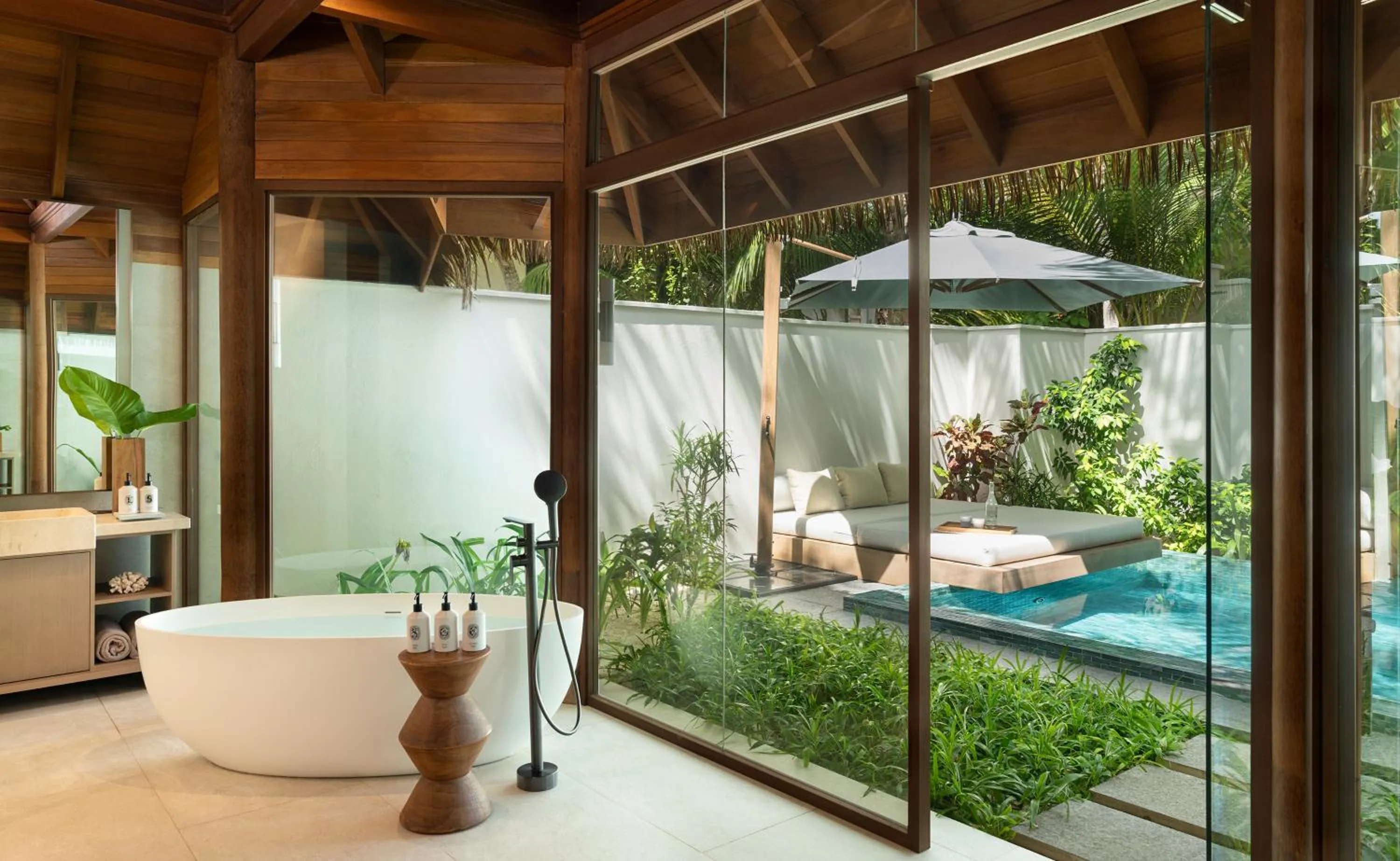 Bathroom in Huvafen Fushi Maldives