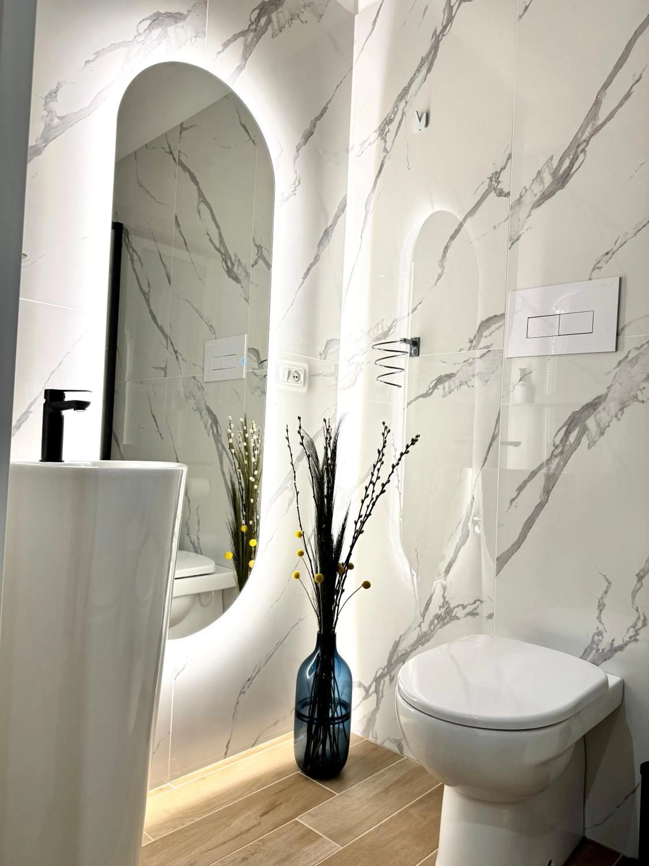 Toilet in Charm Airport