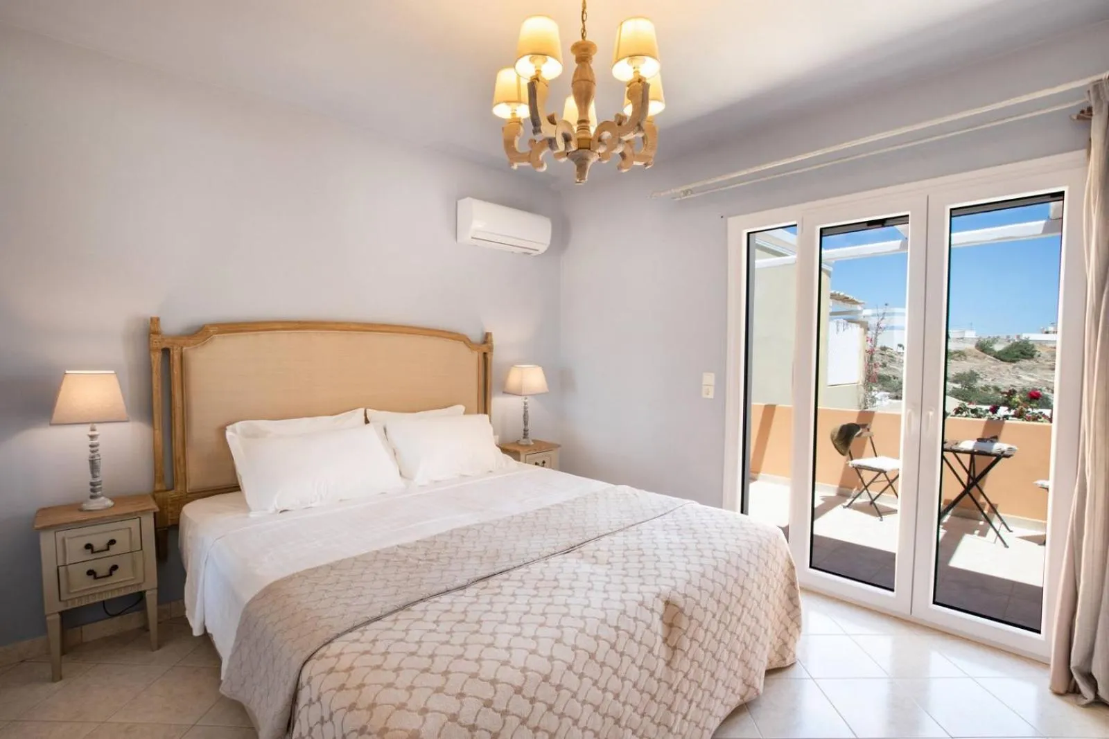 Bed in Elaia Villas