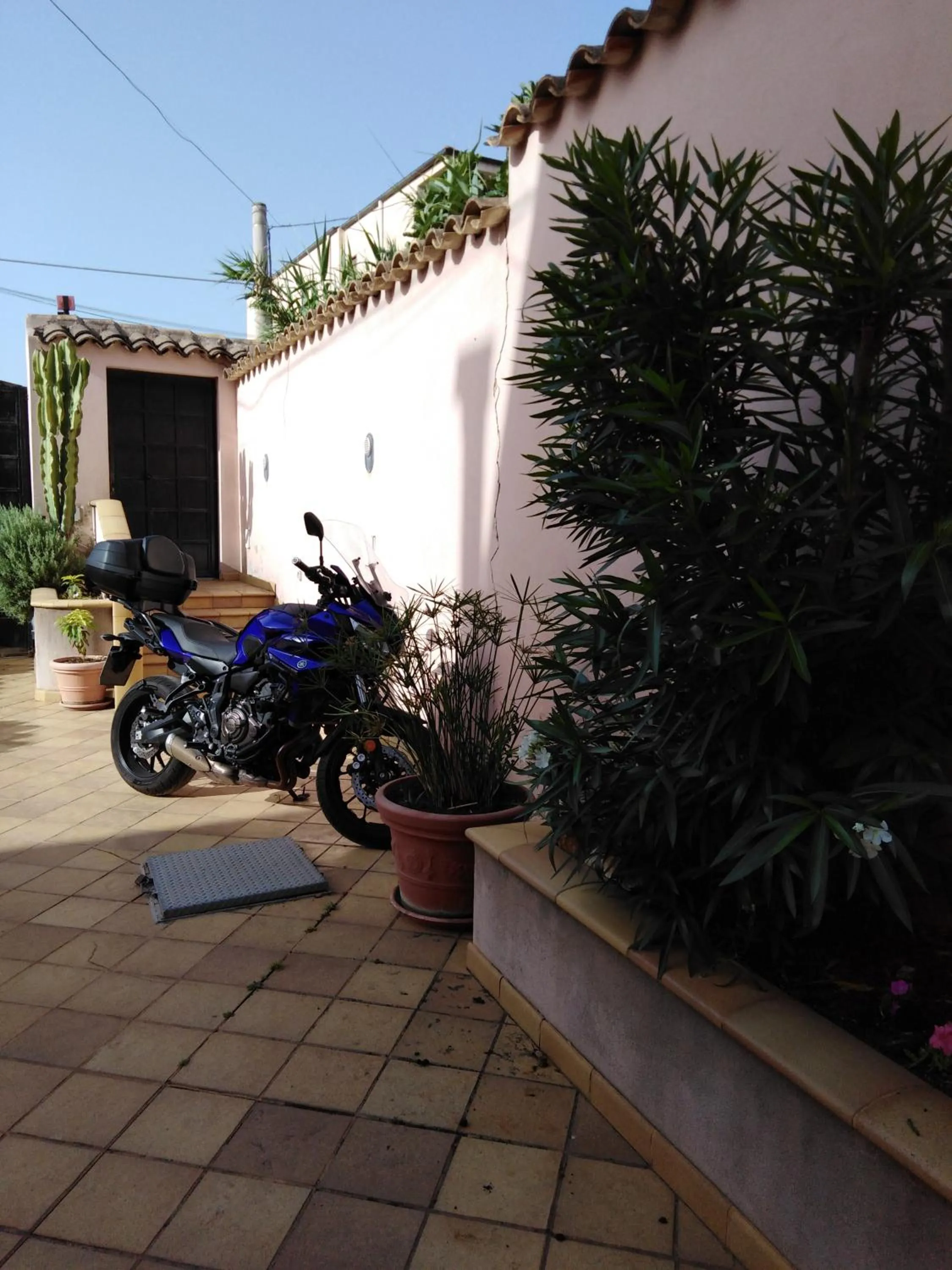 Facade/entrance in Casa di Luca