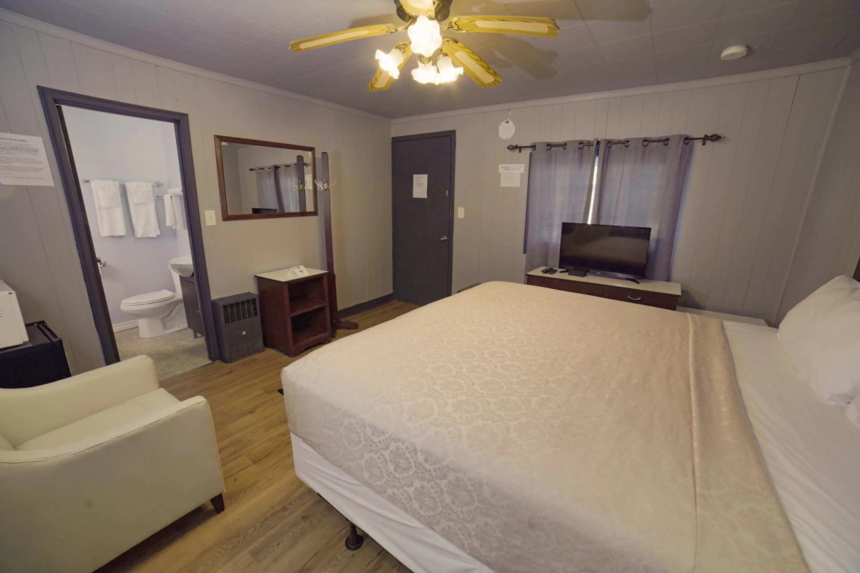 Bed in Glen Garry motel and cottages