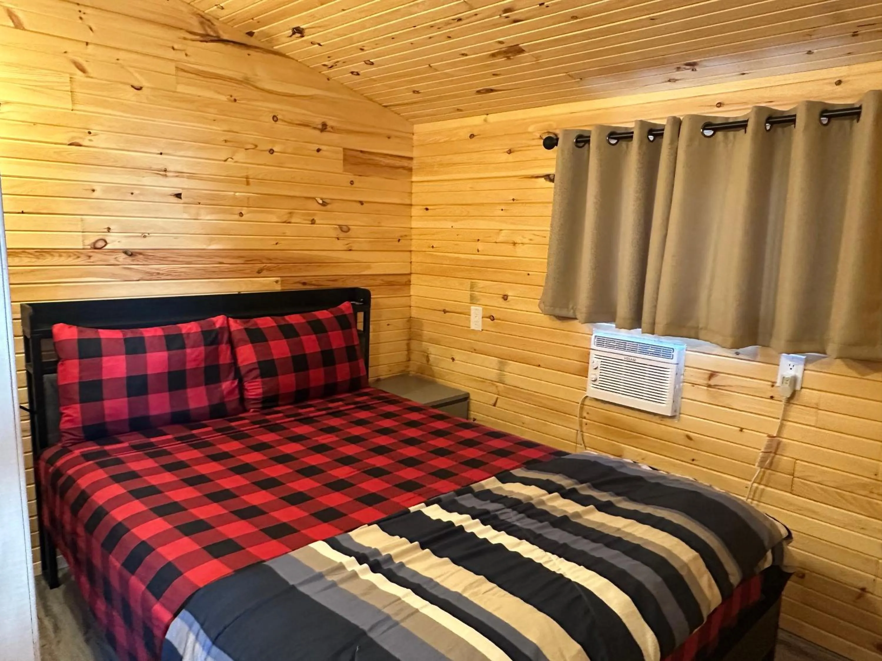 Bed in Glen Garry motel and cottages