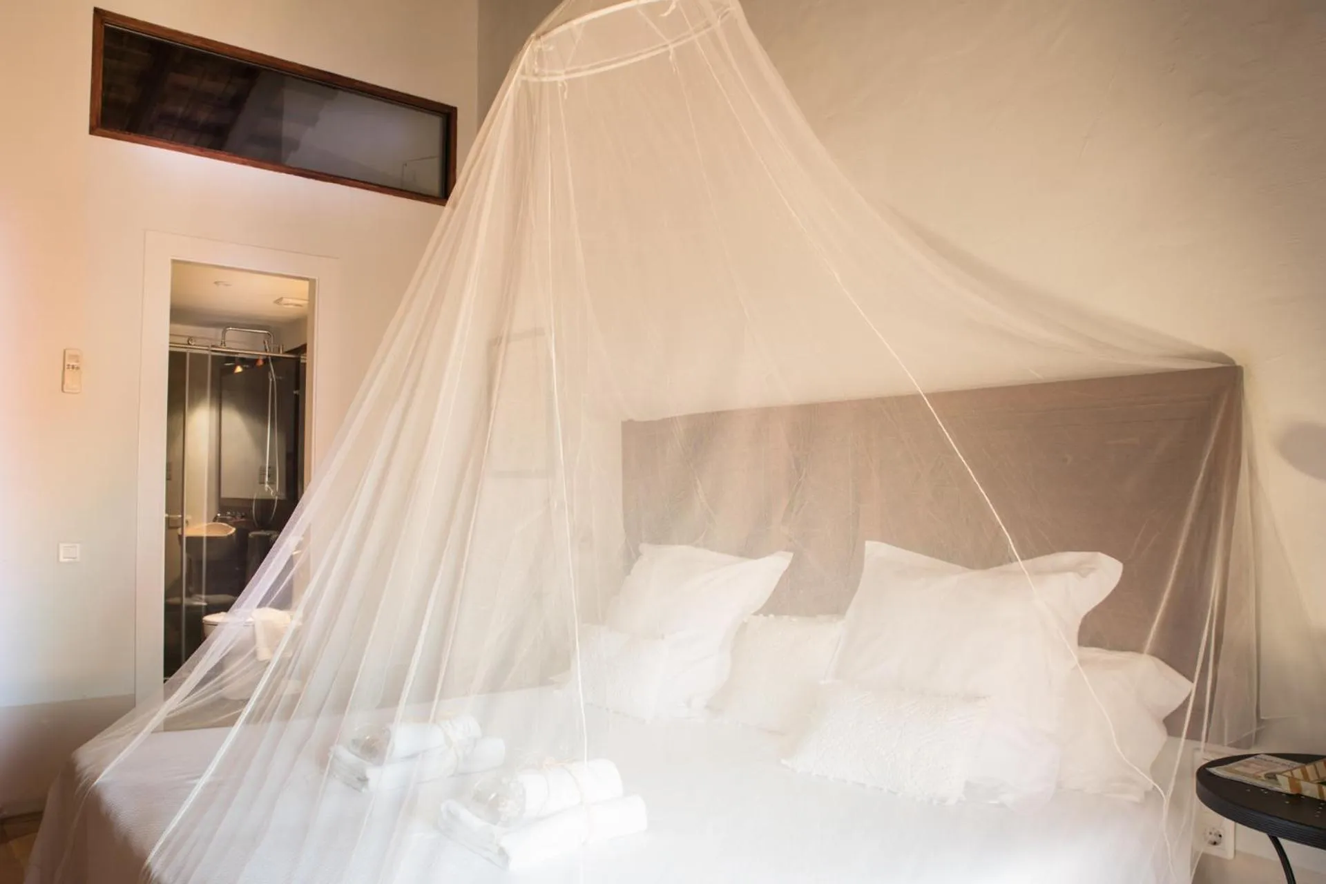 Bed in Casa Arizo, Hotel Boutique