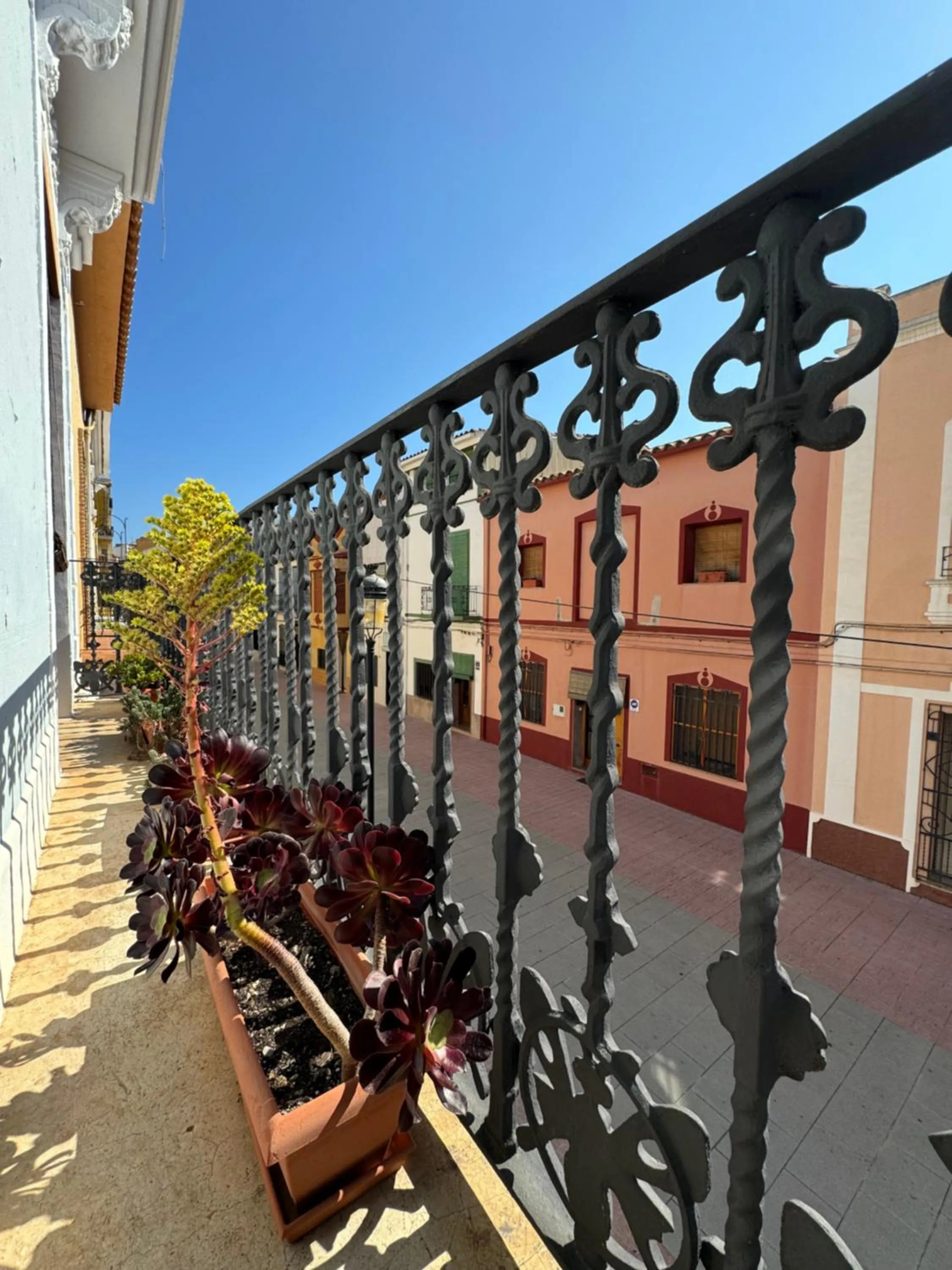 Day in Casa Arizo, Adults Recommended