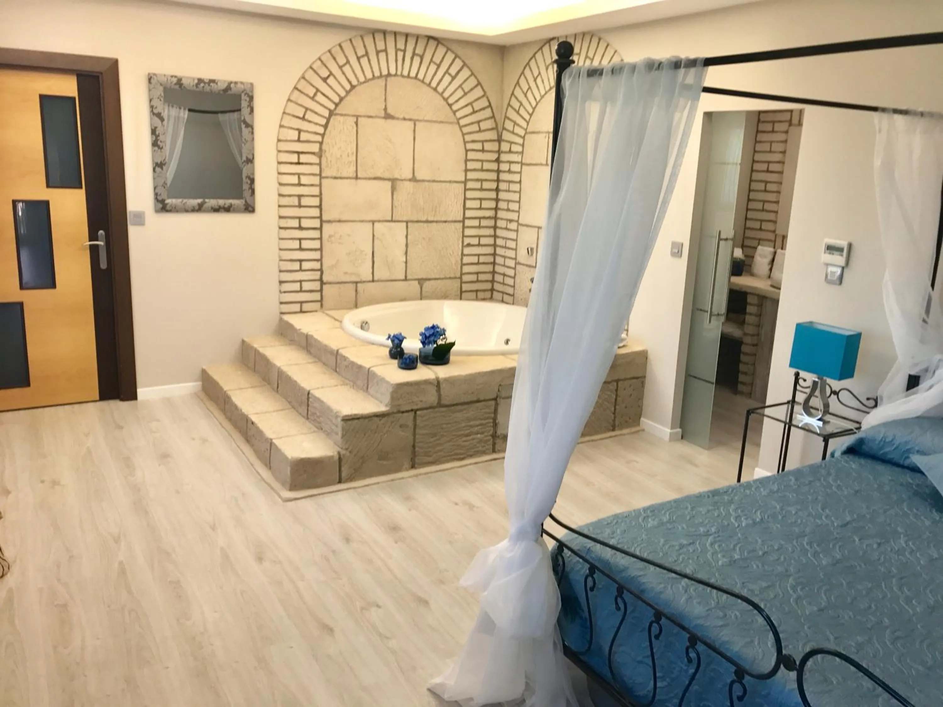 Photo of the whole room, Bed in Hotel Castillo Bonavía