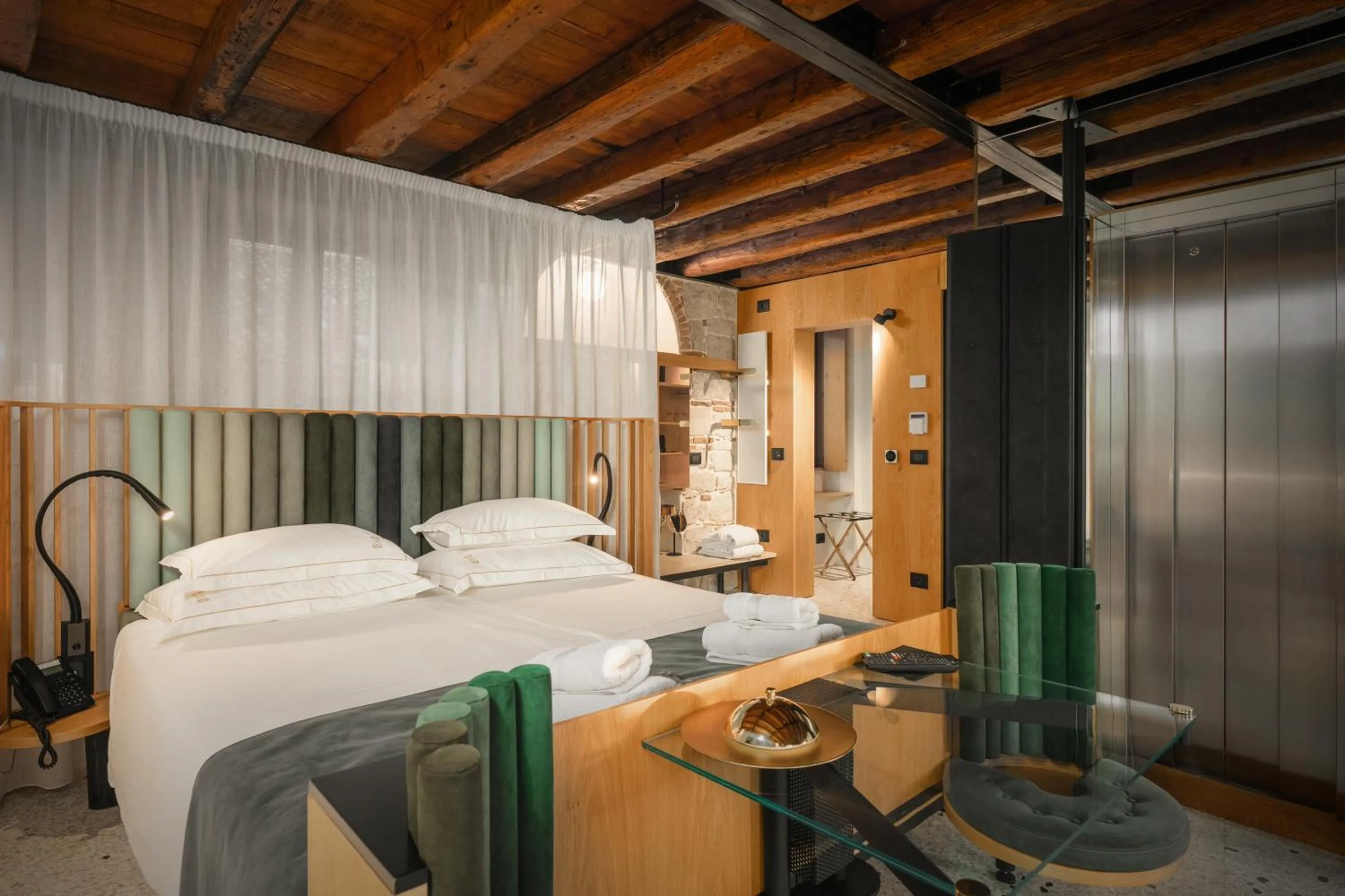 Bed in Spirito Santo Palazzo Storico - Adults Only