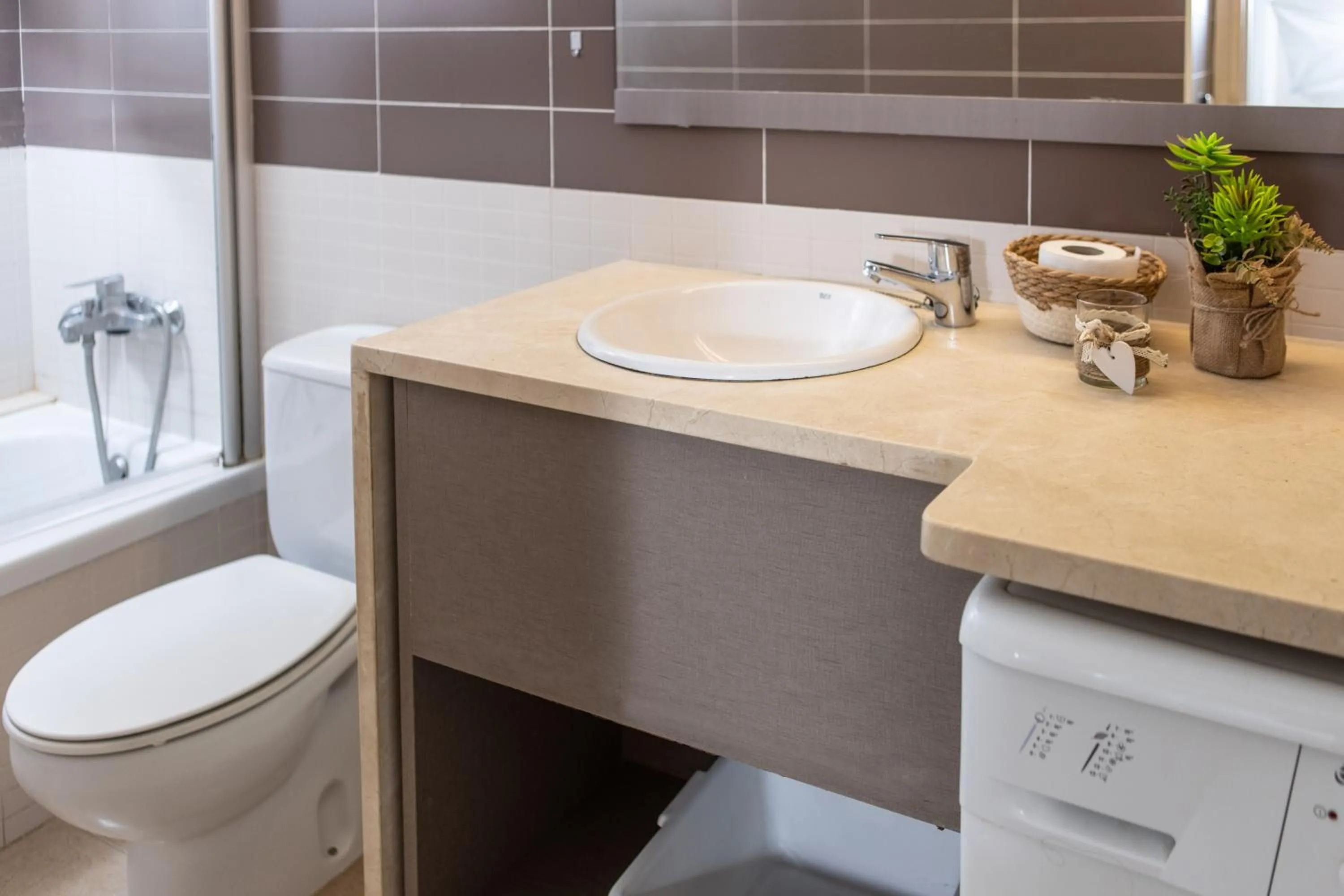 Toilet in RVApartaments Tropic