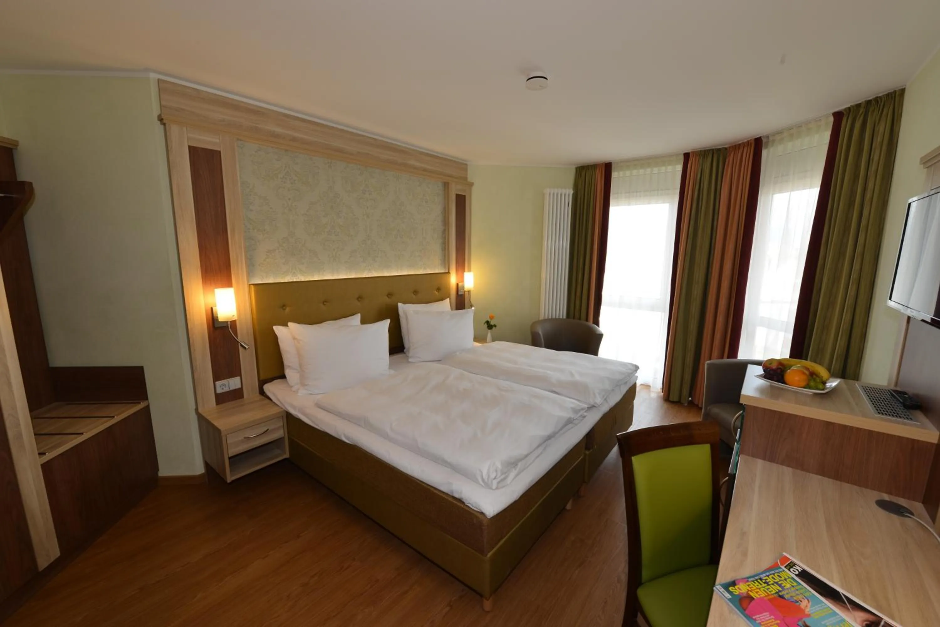 Bedroom, Bed in Rheinhotel Larus