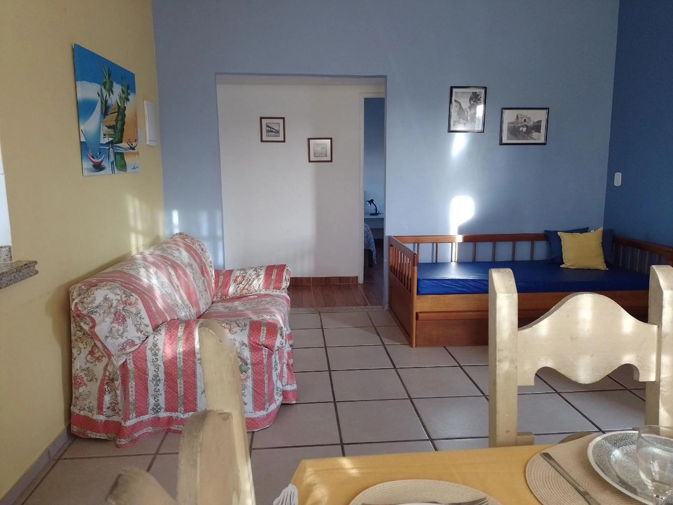 Living room in SLIM- - Dunas- Praia do Forte - Prático , Econômico e Próximo de Tudo