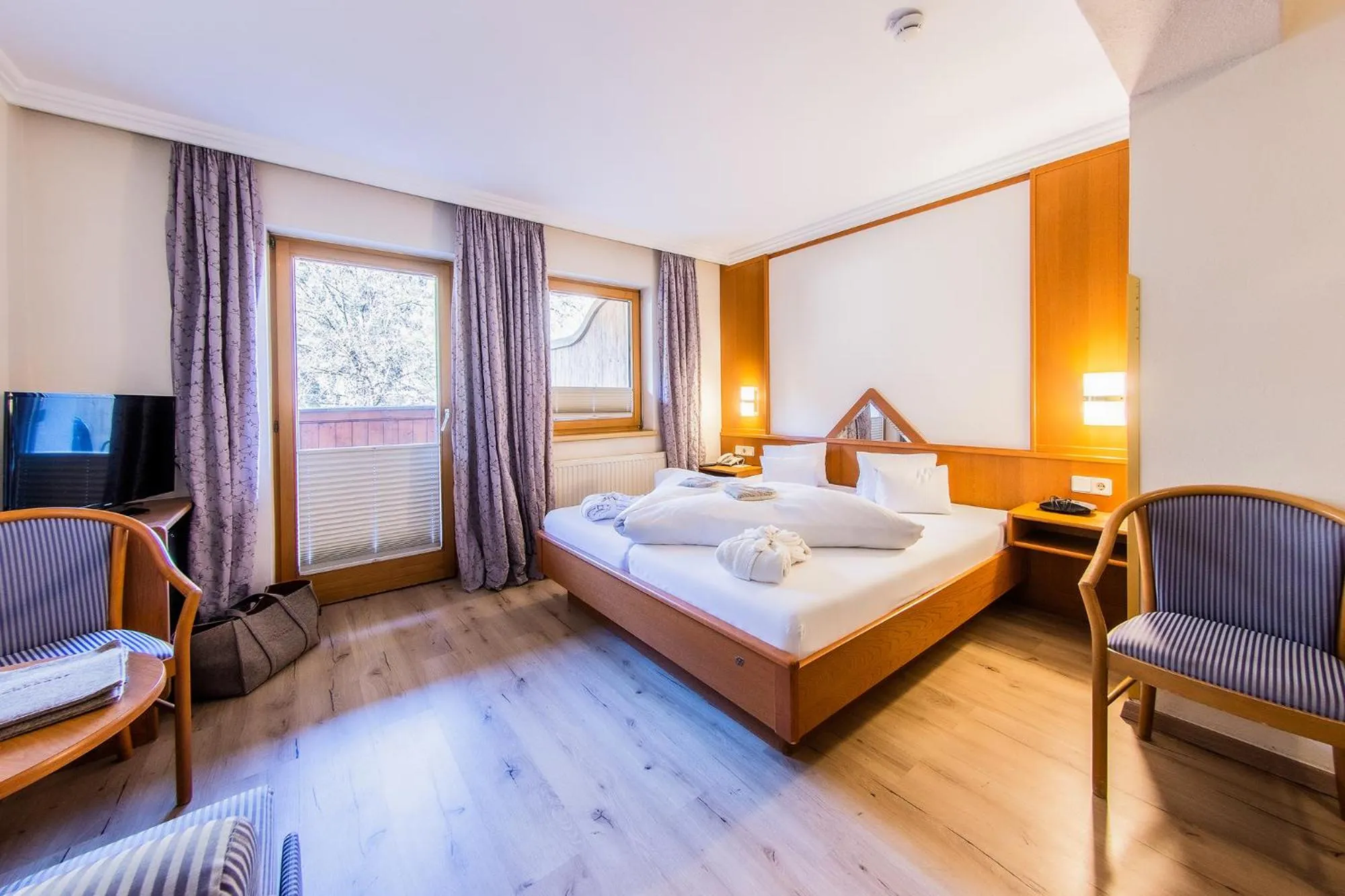 Photo of the whole room, Bed in Hotel Riederhof- Urlaub mit WAU!