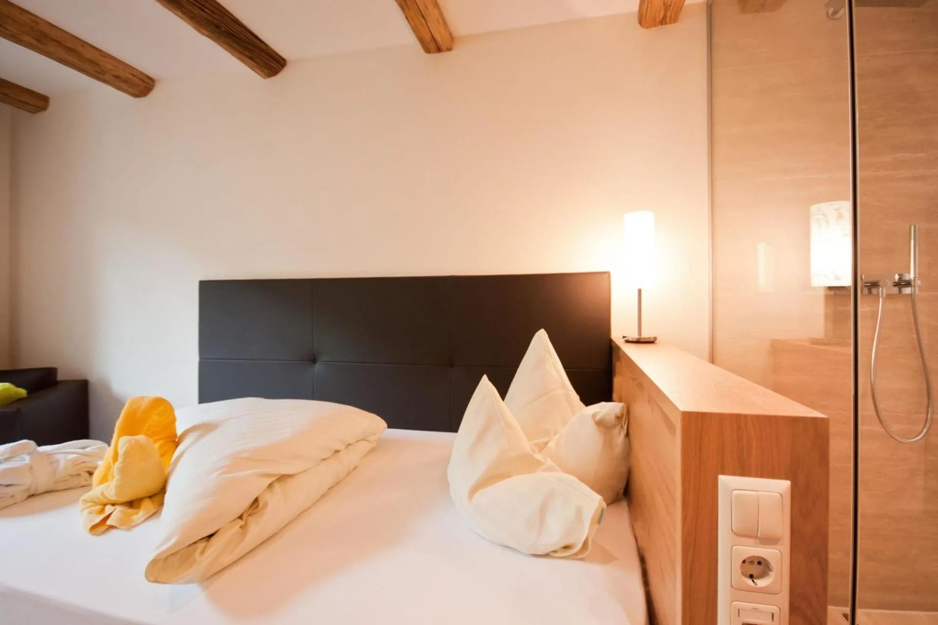 Bed in Hotel Riederhof- Urlaub mit WAU!