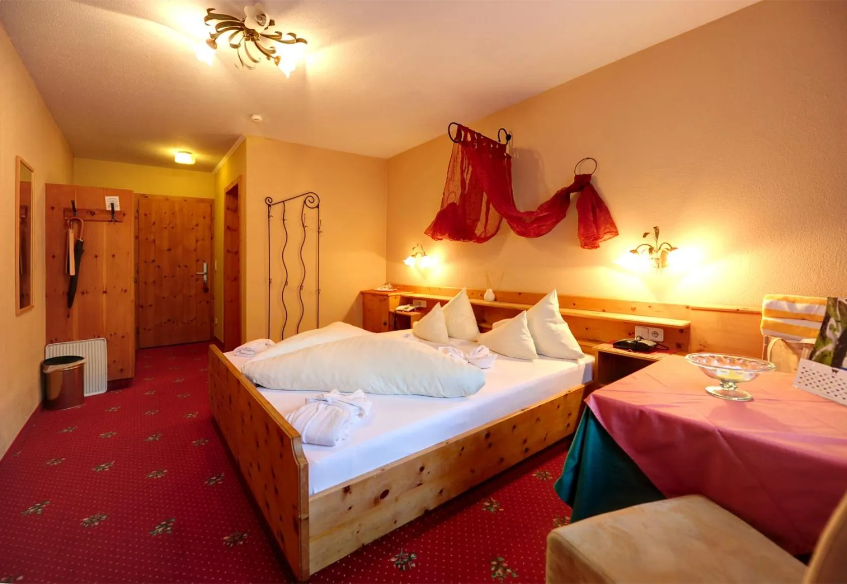 Bedroom, Bed in Hotel Riederhof- Urlaub mit WAU!