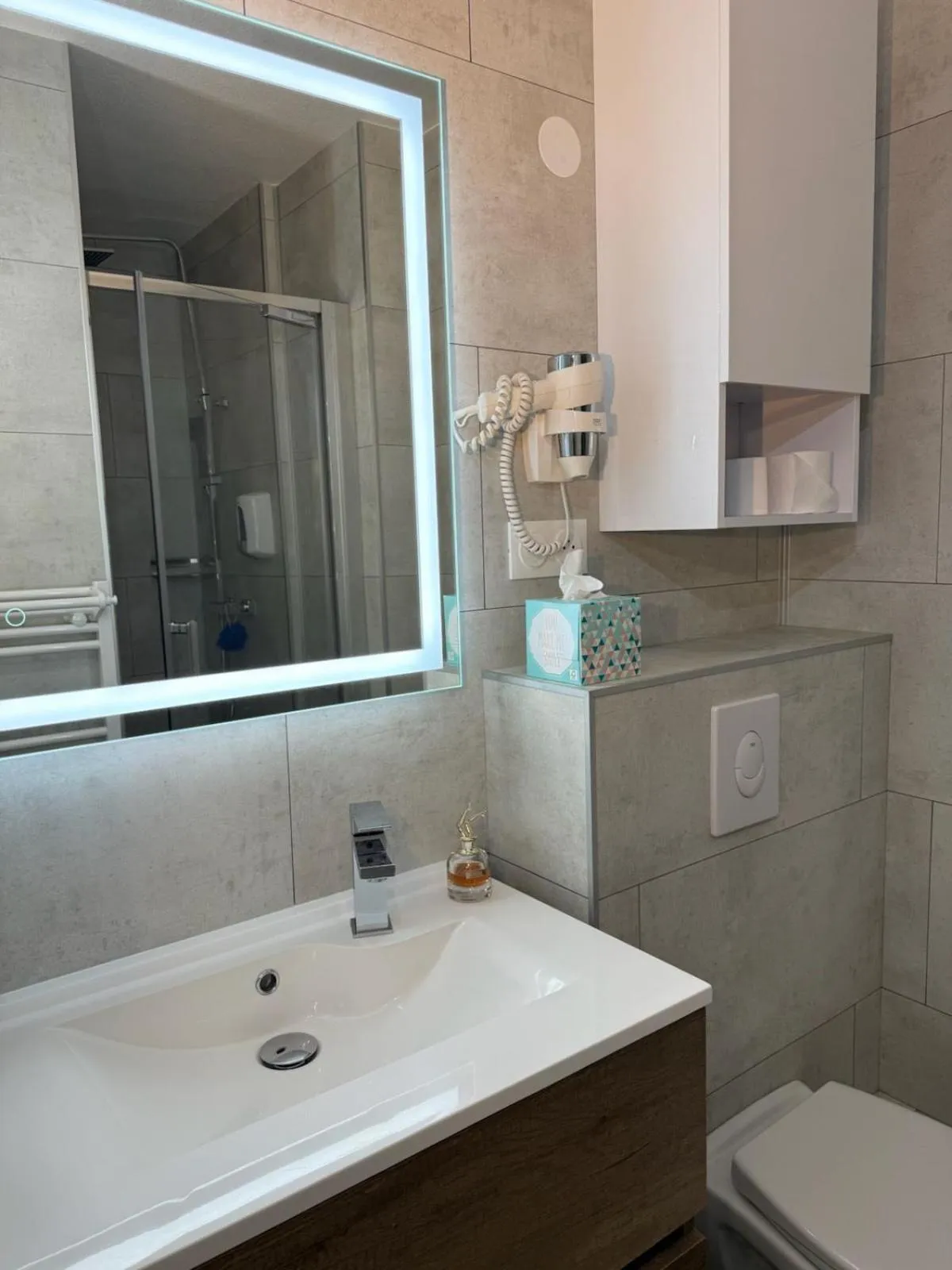 Bathroom in Résidence New Rochelle