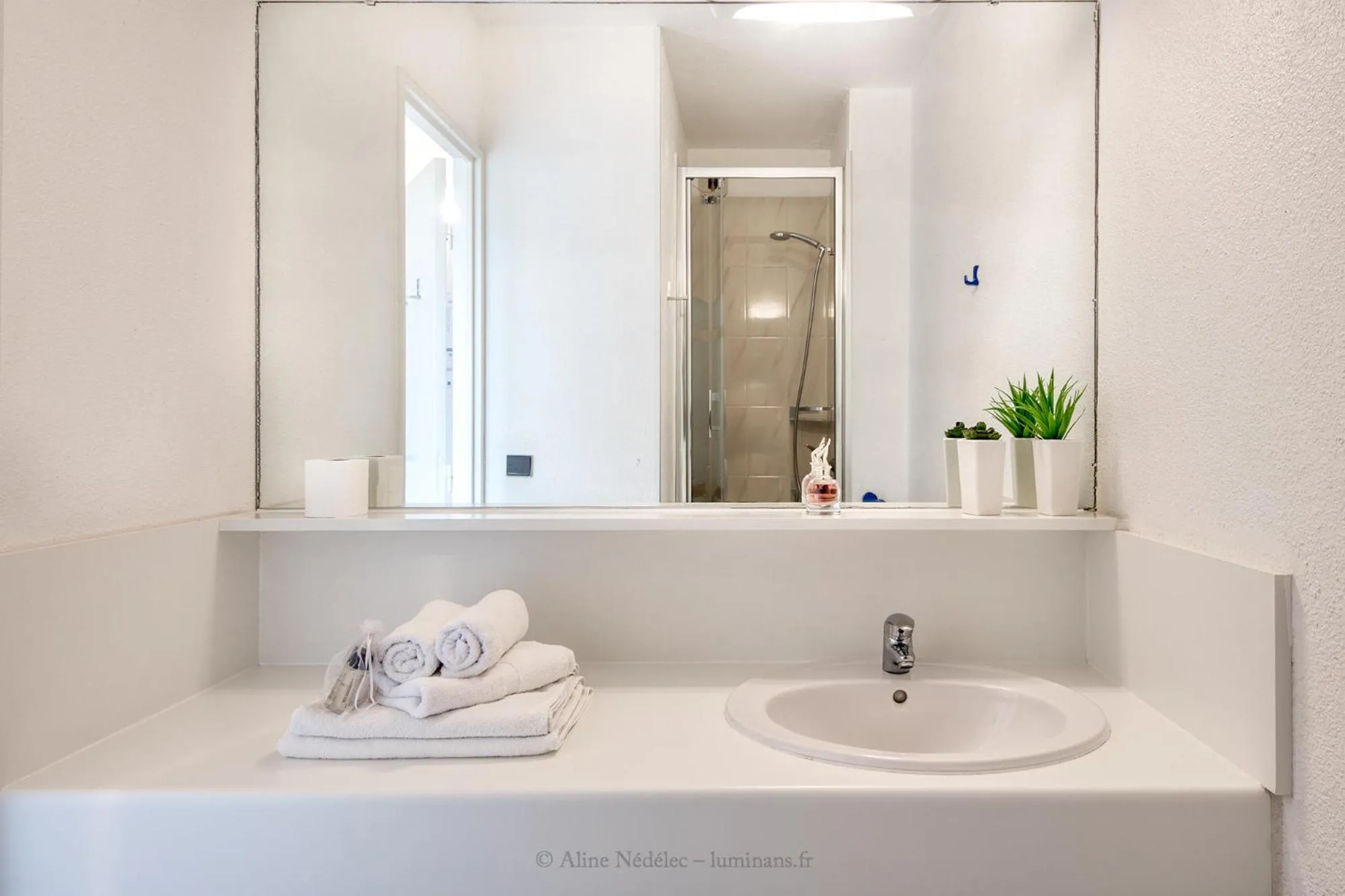 Shower in Résidence New Rochelle