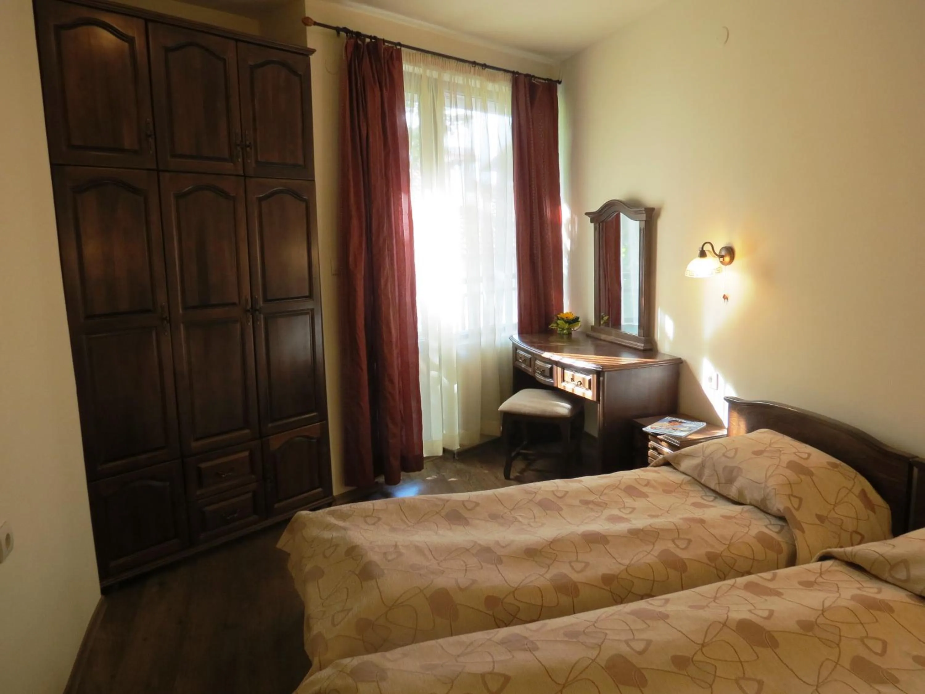 Bedroom, Bed in Family complex Mountain Romance Apartments