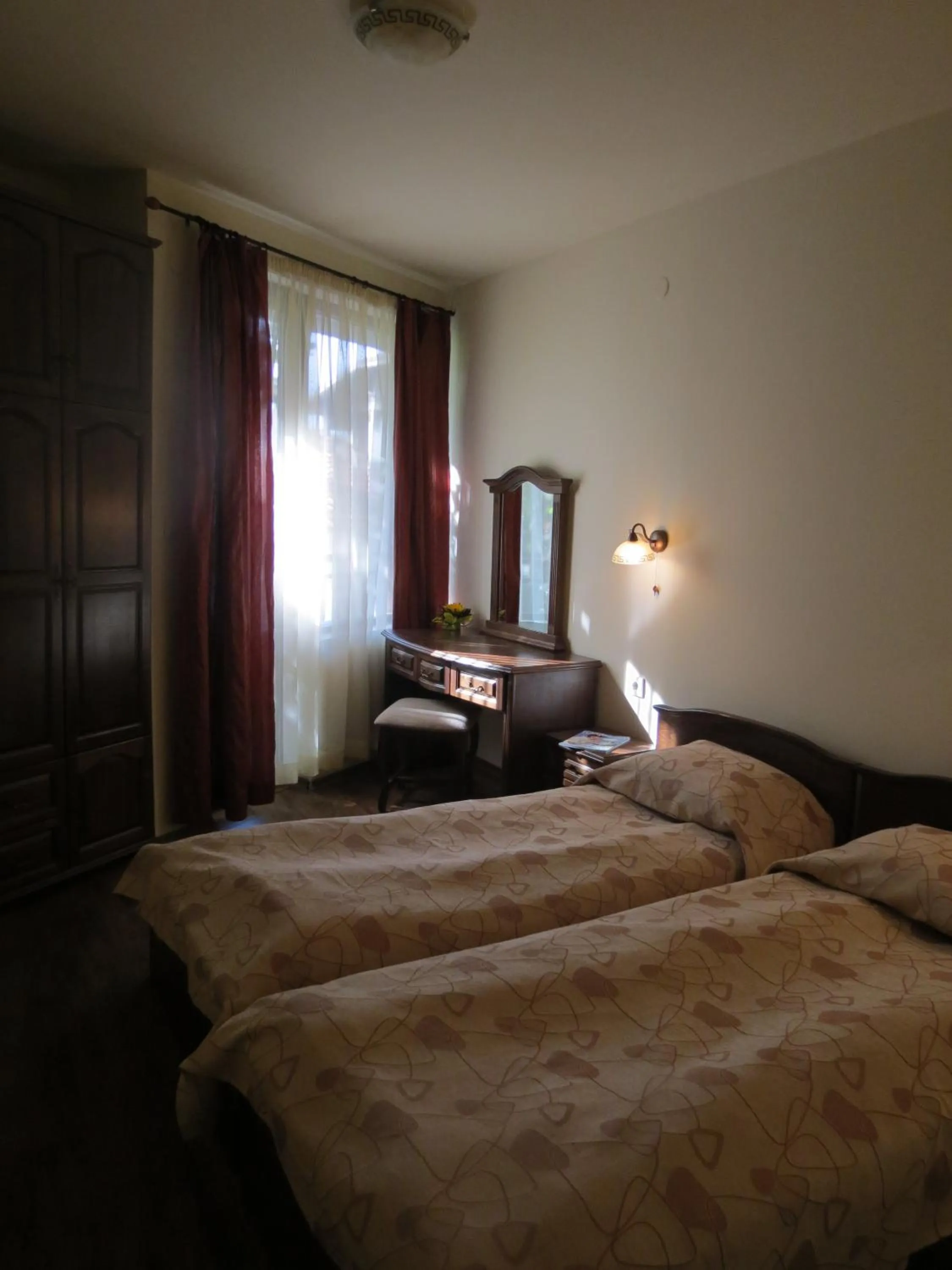 Bedroom, Bed in Family complex Mountain Romance Apartments