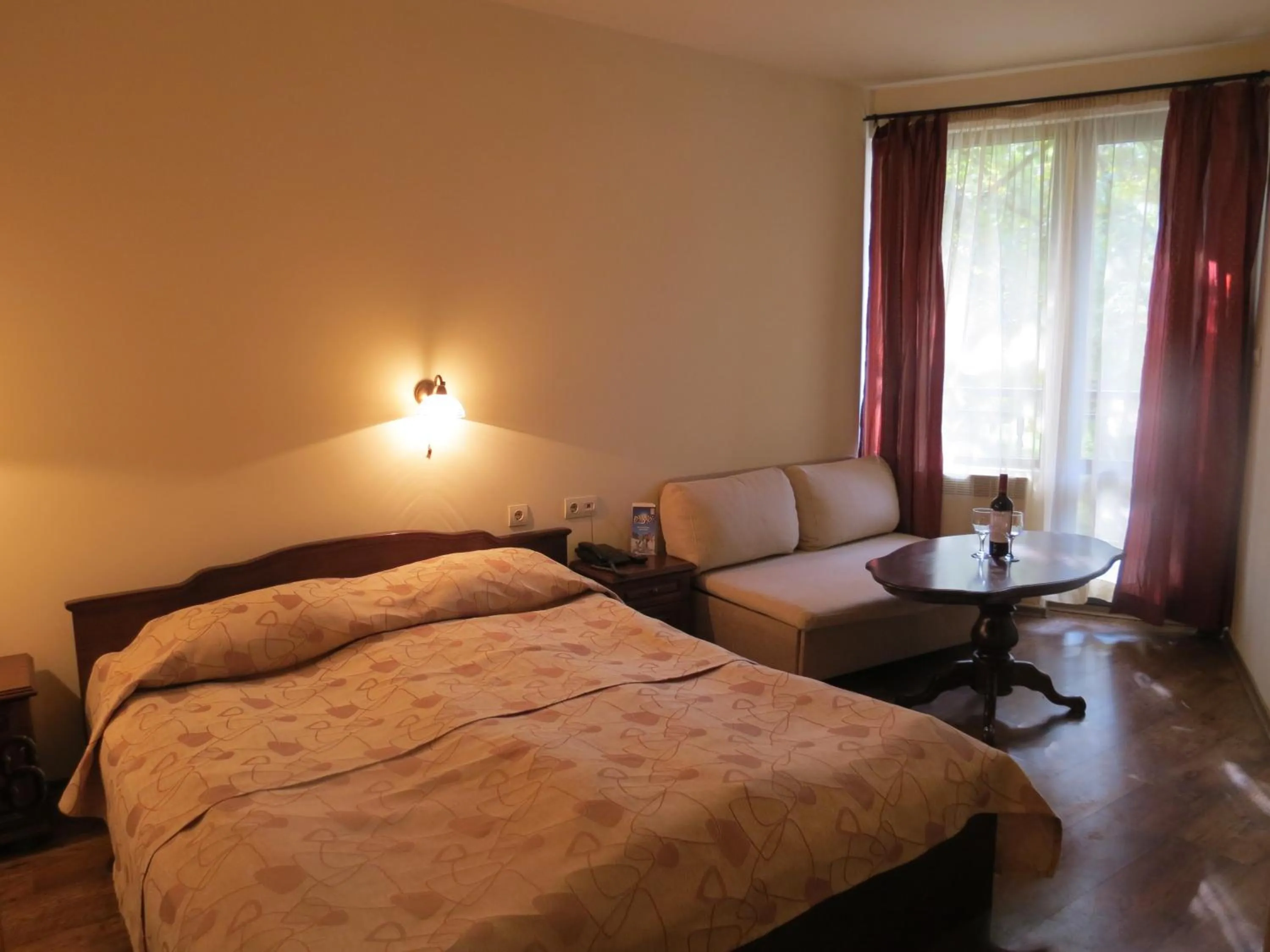 Photo of the whole room, Bed in Family complex Mountain Romance Apartments