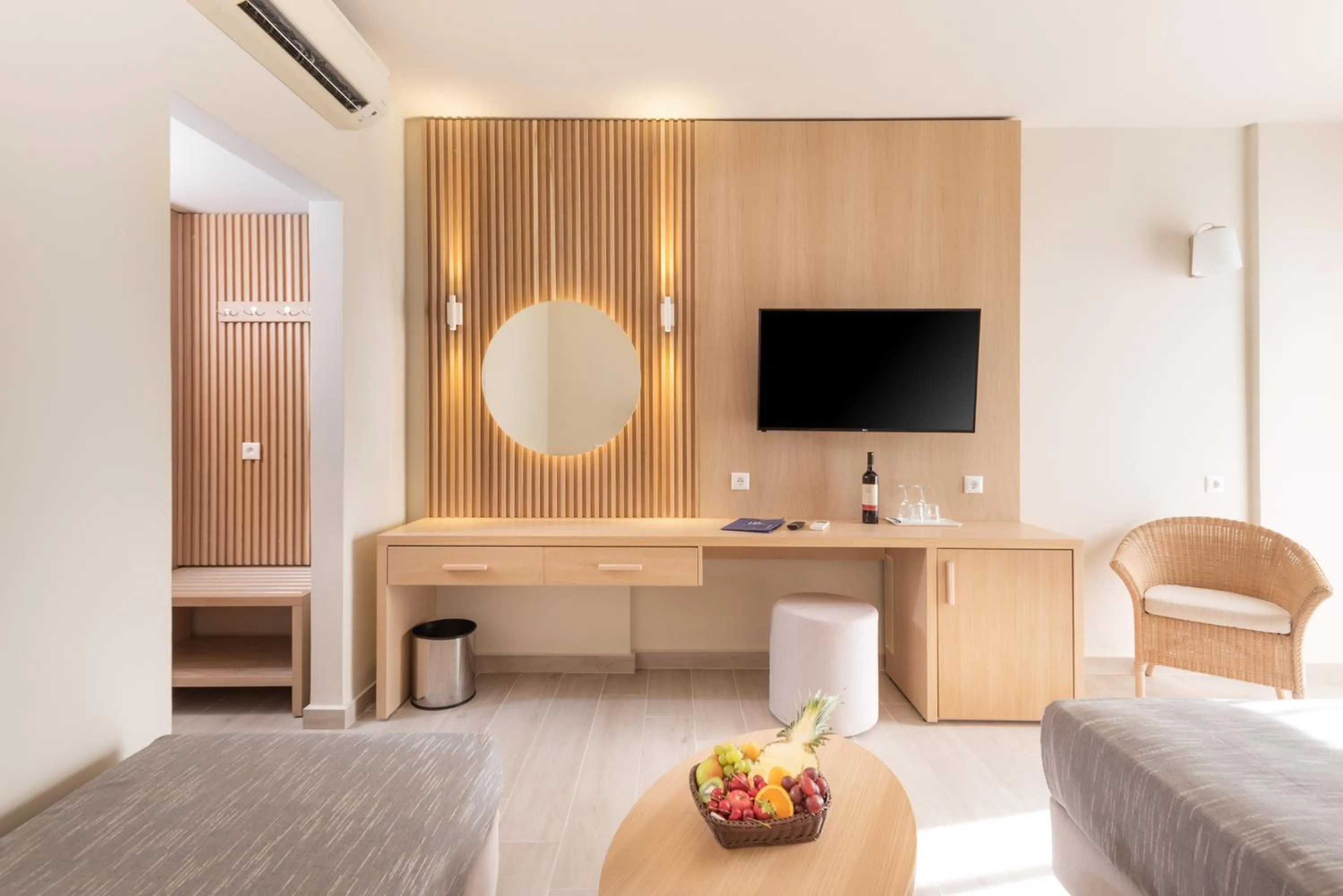 TV and multimedia in Horizon Beach Resort