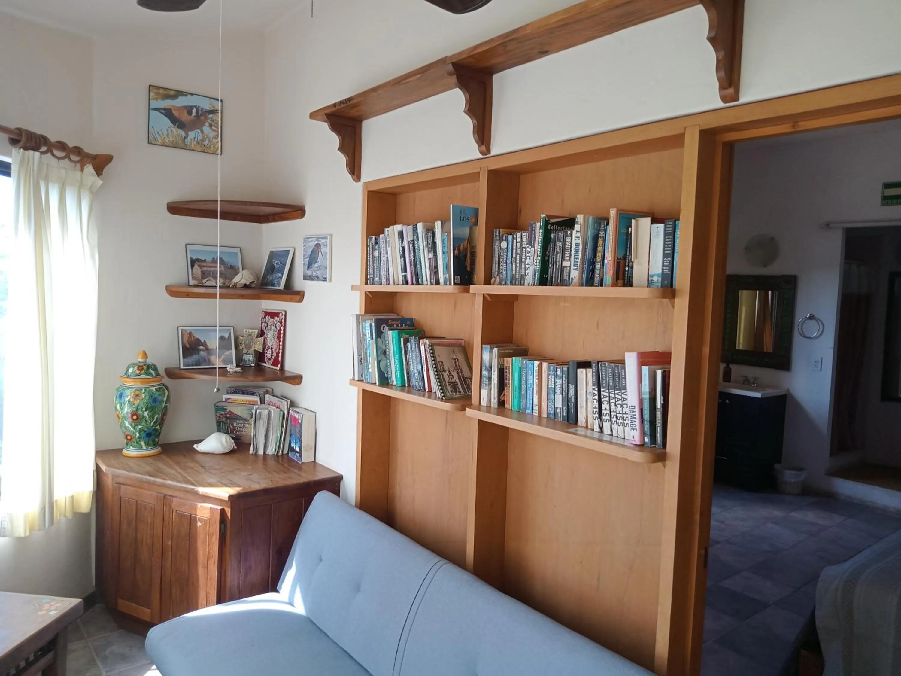 Library in Hacienda De Palmas