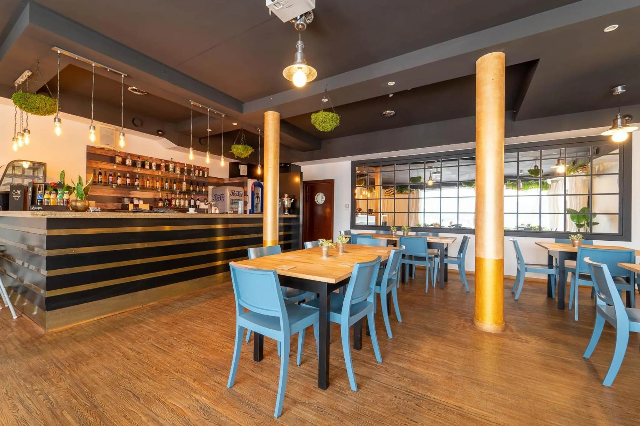 Restaurant/places to eat in Hotel Przystań WARMIA