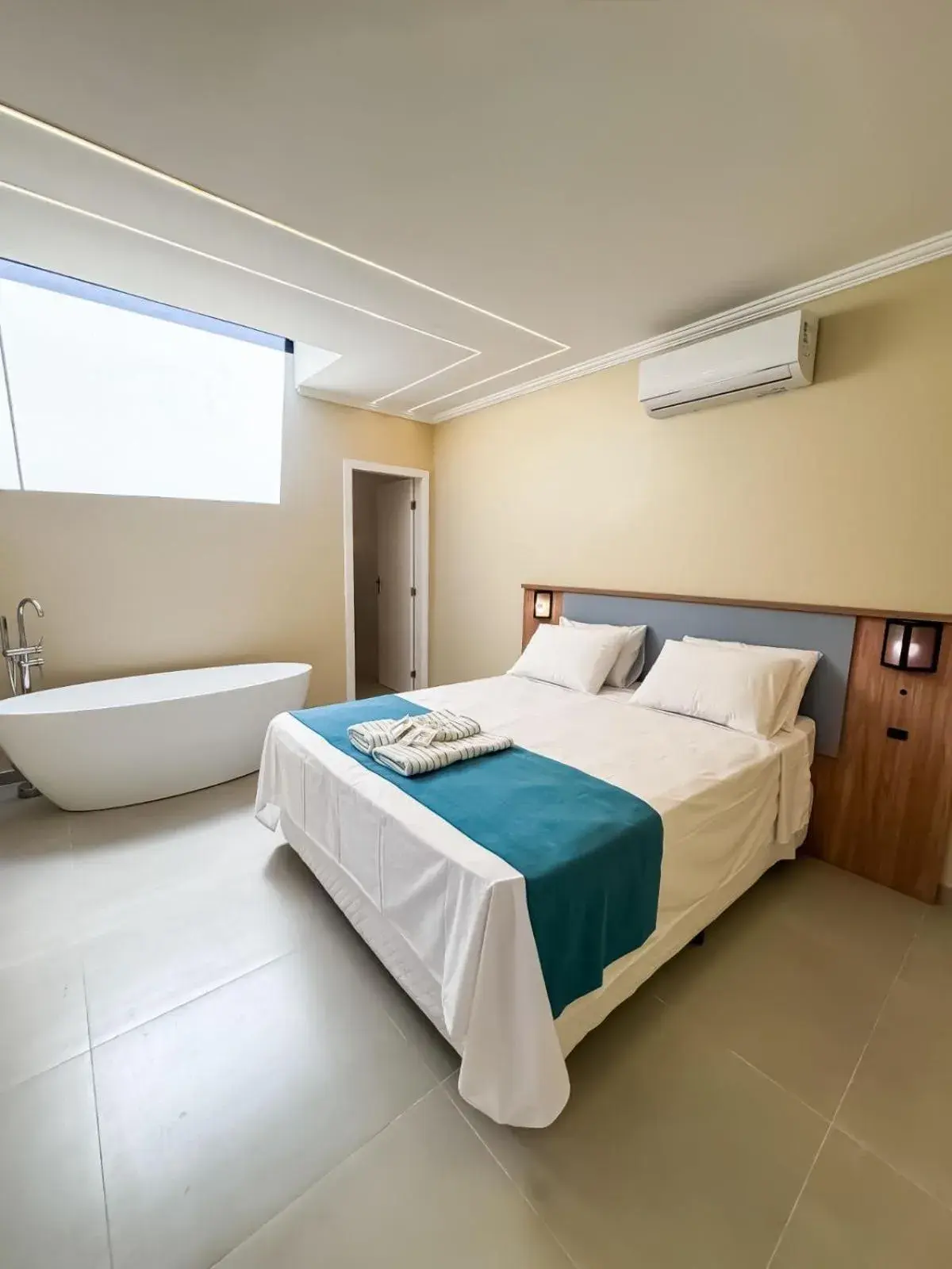 Queen Suite with Spa Bath in Pousada Estalagem do Porto Queen Suite with Spa Bath in Pousada Estalagem do Porto