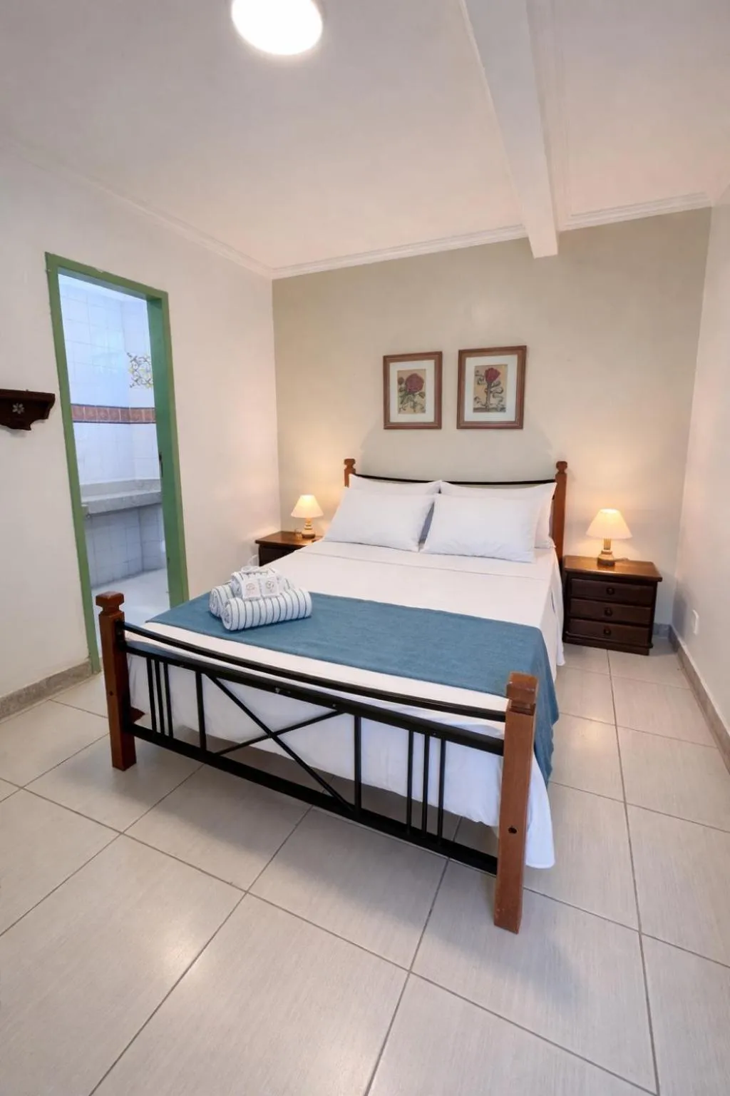 Bed in Pousada Estalagem do Porto