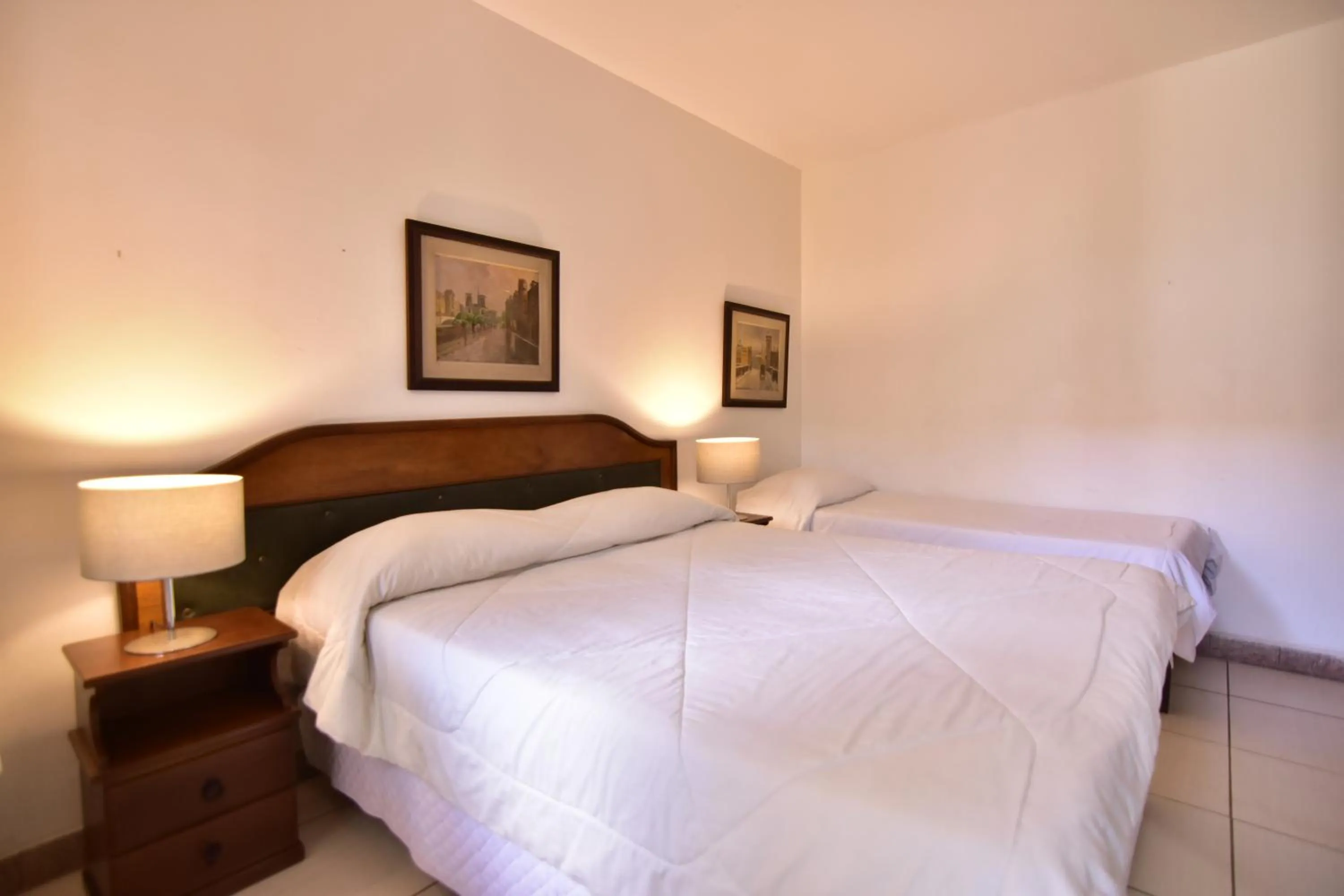 minibar, Bed in Pousada Estalagem do Porto