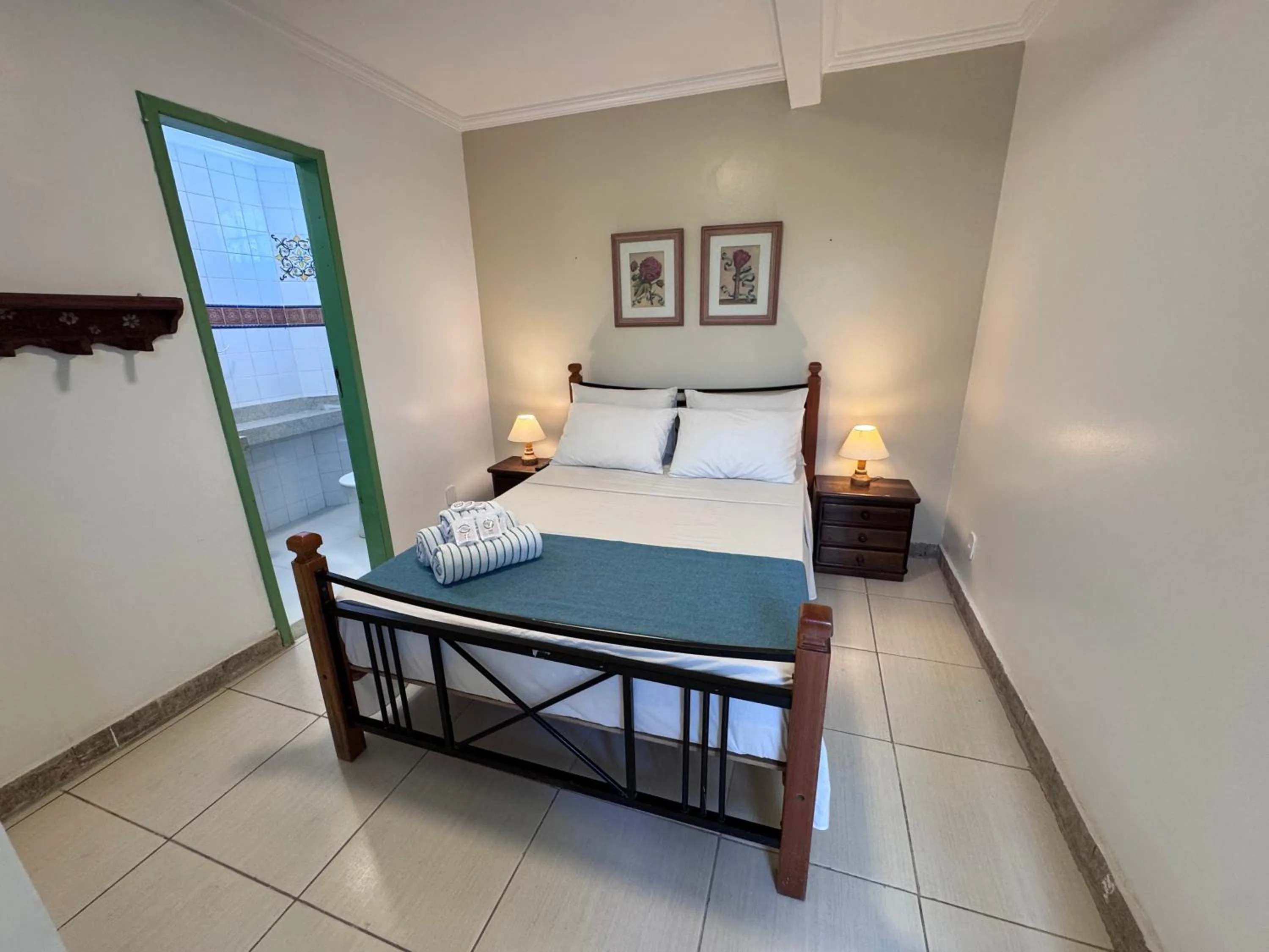 Bathroom, Bed in Pousada Estalagem do Porto