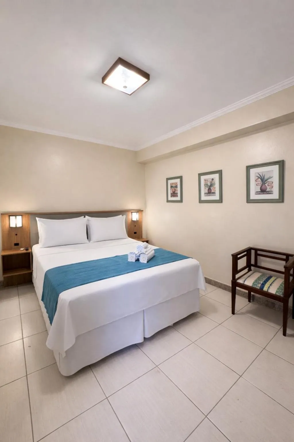 Bed in Pousada Estalagem do Porto